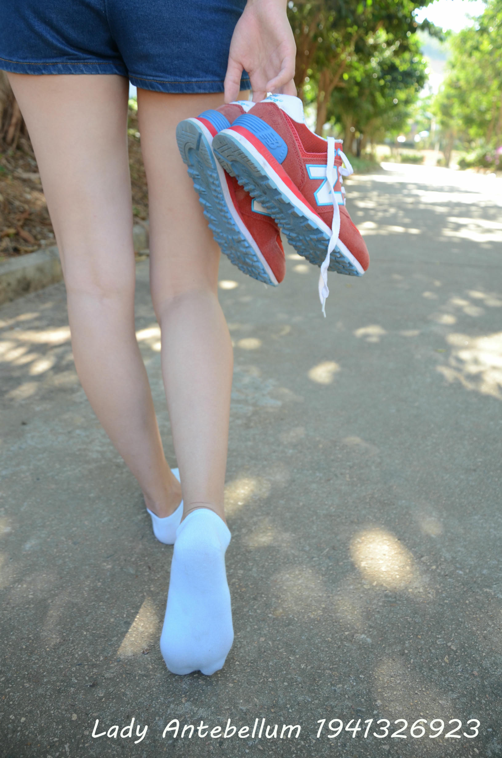 [战前女神] 恋足美腿棉袜女神级摄影套图 100 [60P-95MB]_第3集