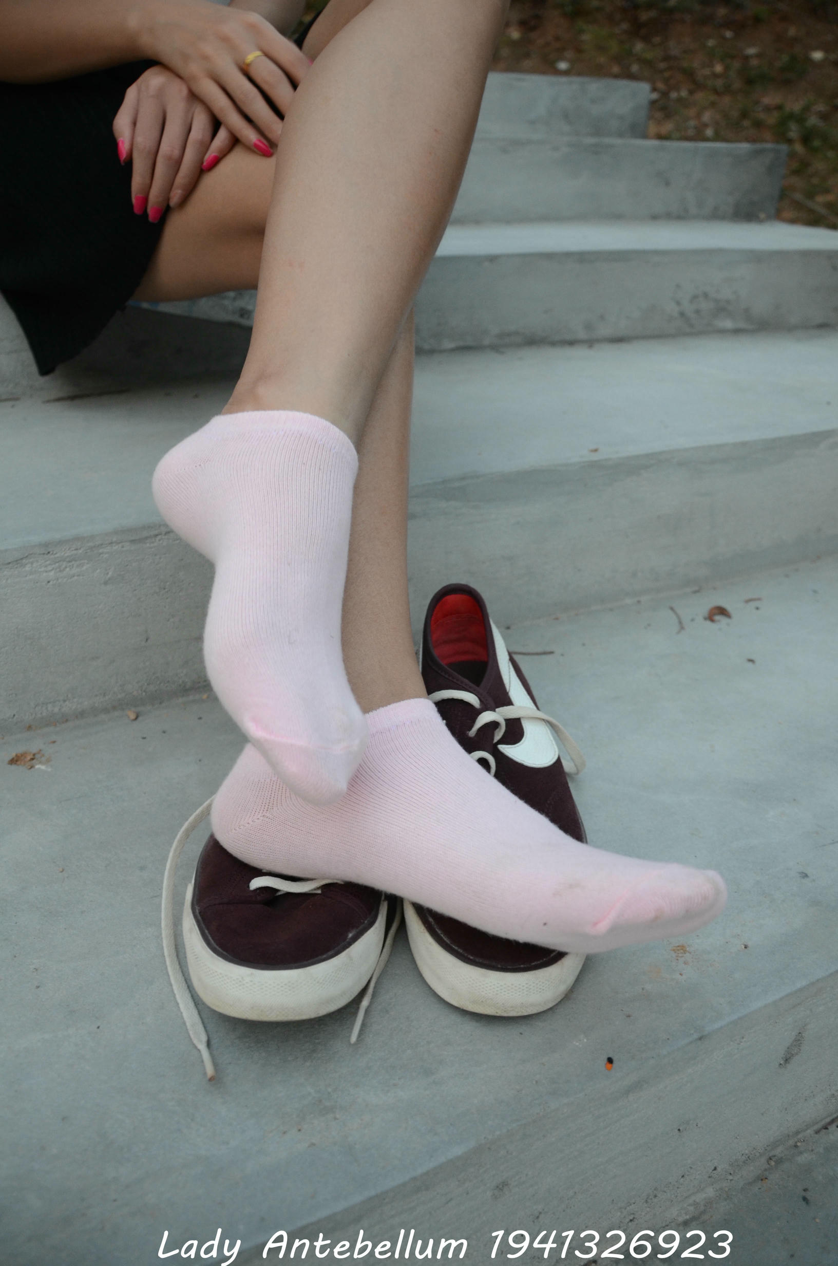 [战前女神] 恋足美腿棉袜女神级摄影套图 101 [128P-145MB]_第6集