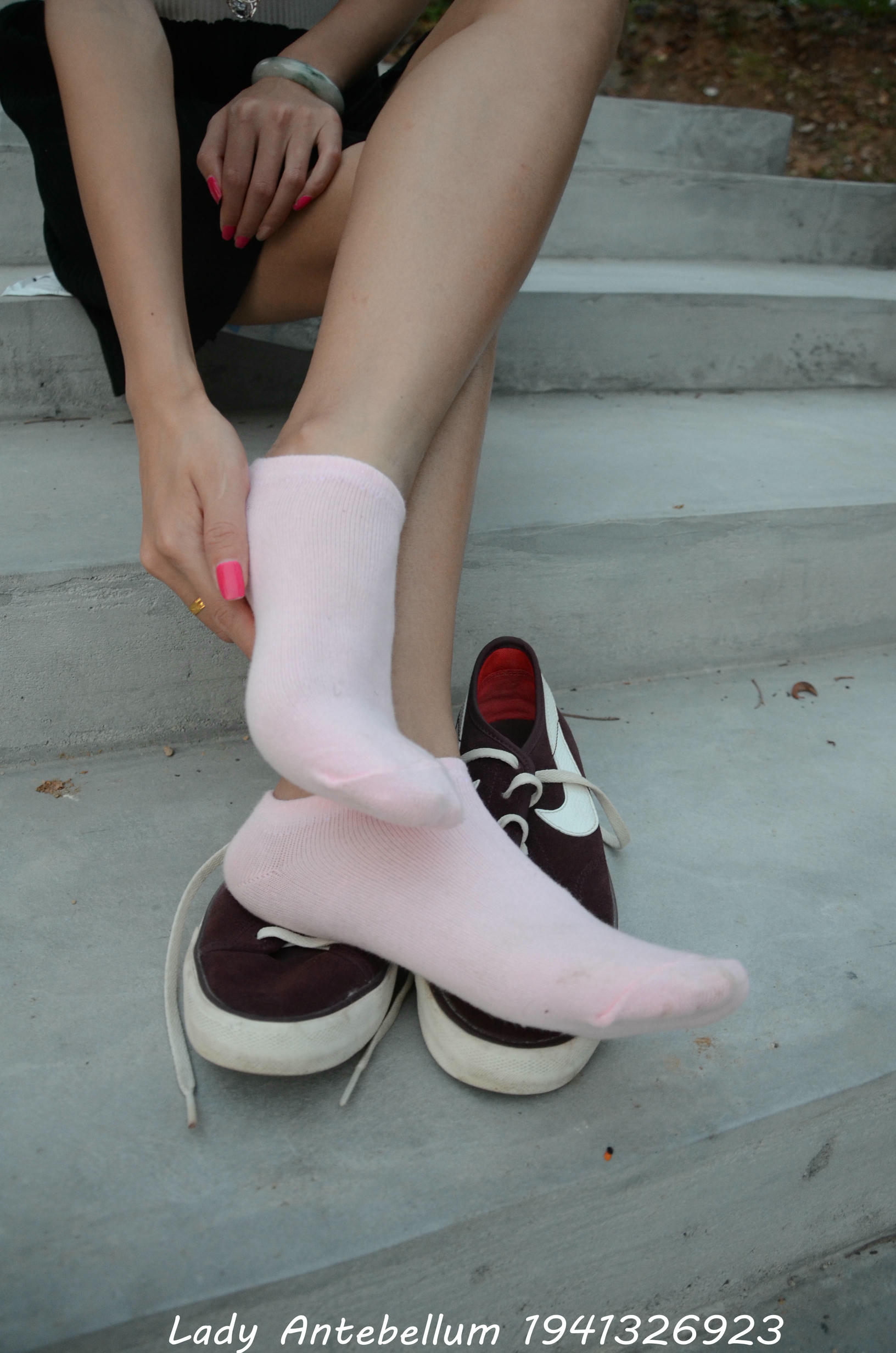 [战前女神] 恋足美腿棉袜女神级摄影套图 101 [128P-145MB]_第6集