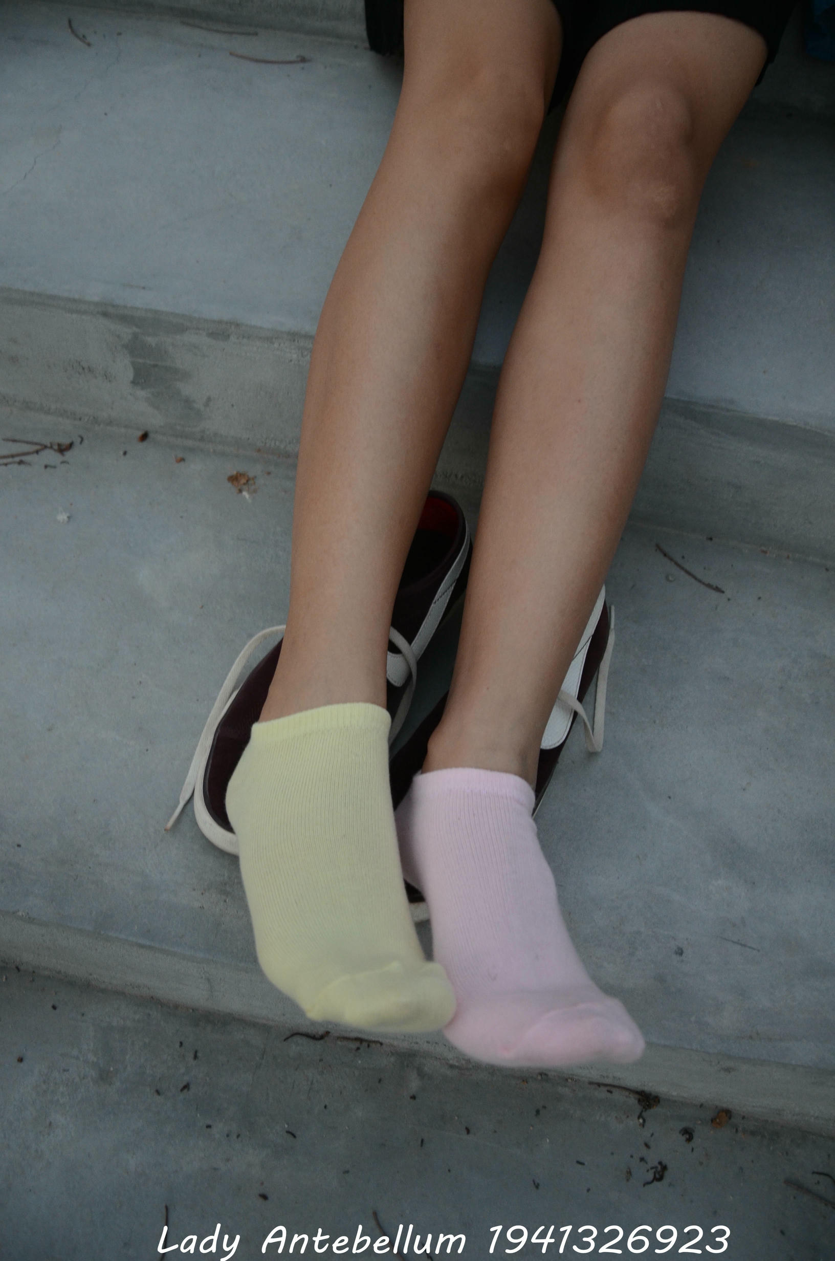 [战前女神] 恋足美腿棉袜女神级摄影套图 101 [128P-145MB]_第6集