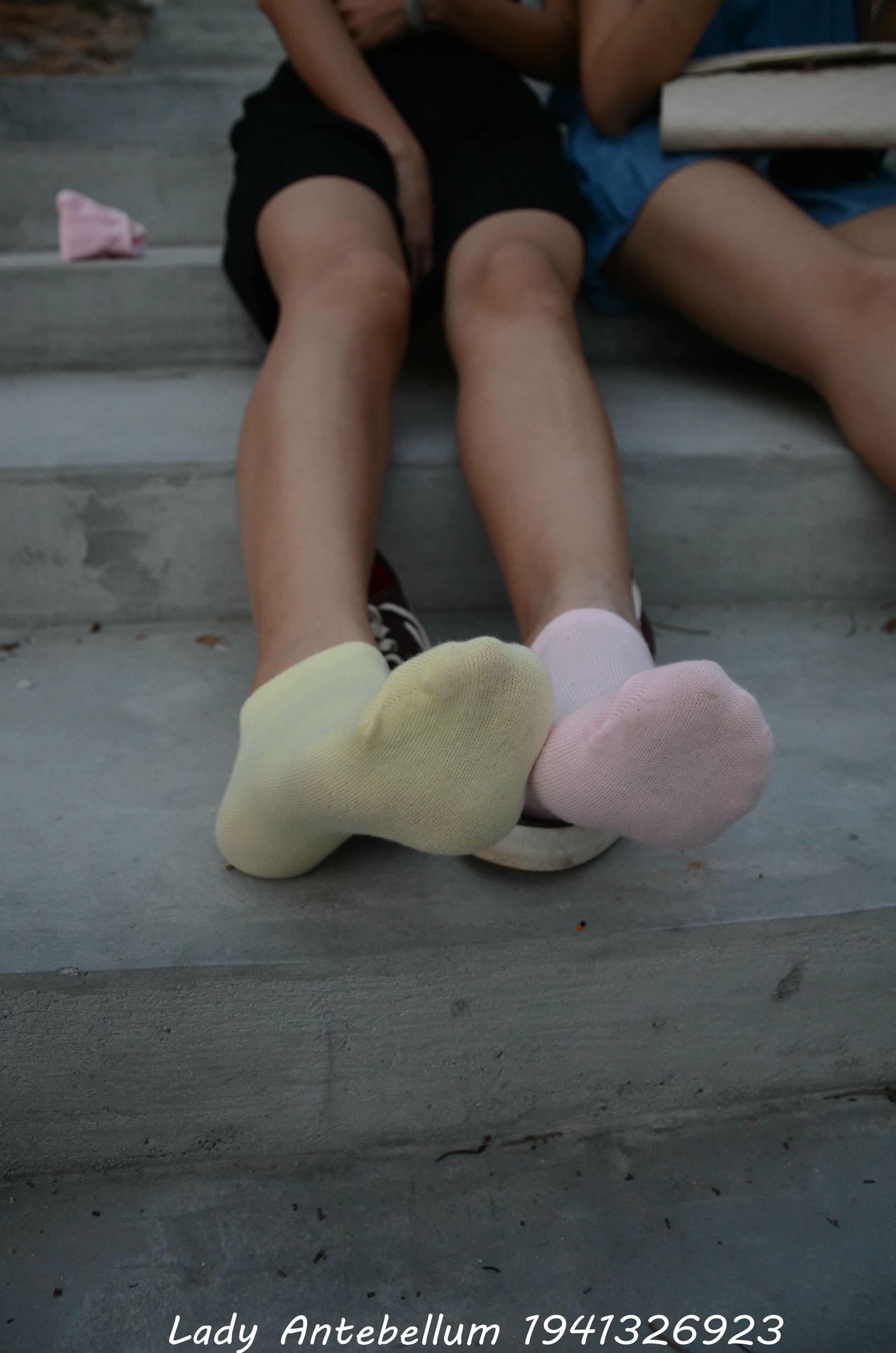 [战前女神] 恋足美腿棉袜女神级摄影套图 101 [128P-145MB]_第6集