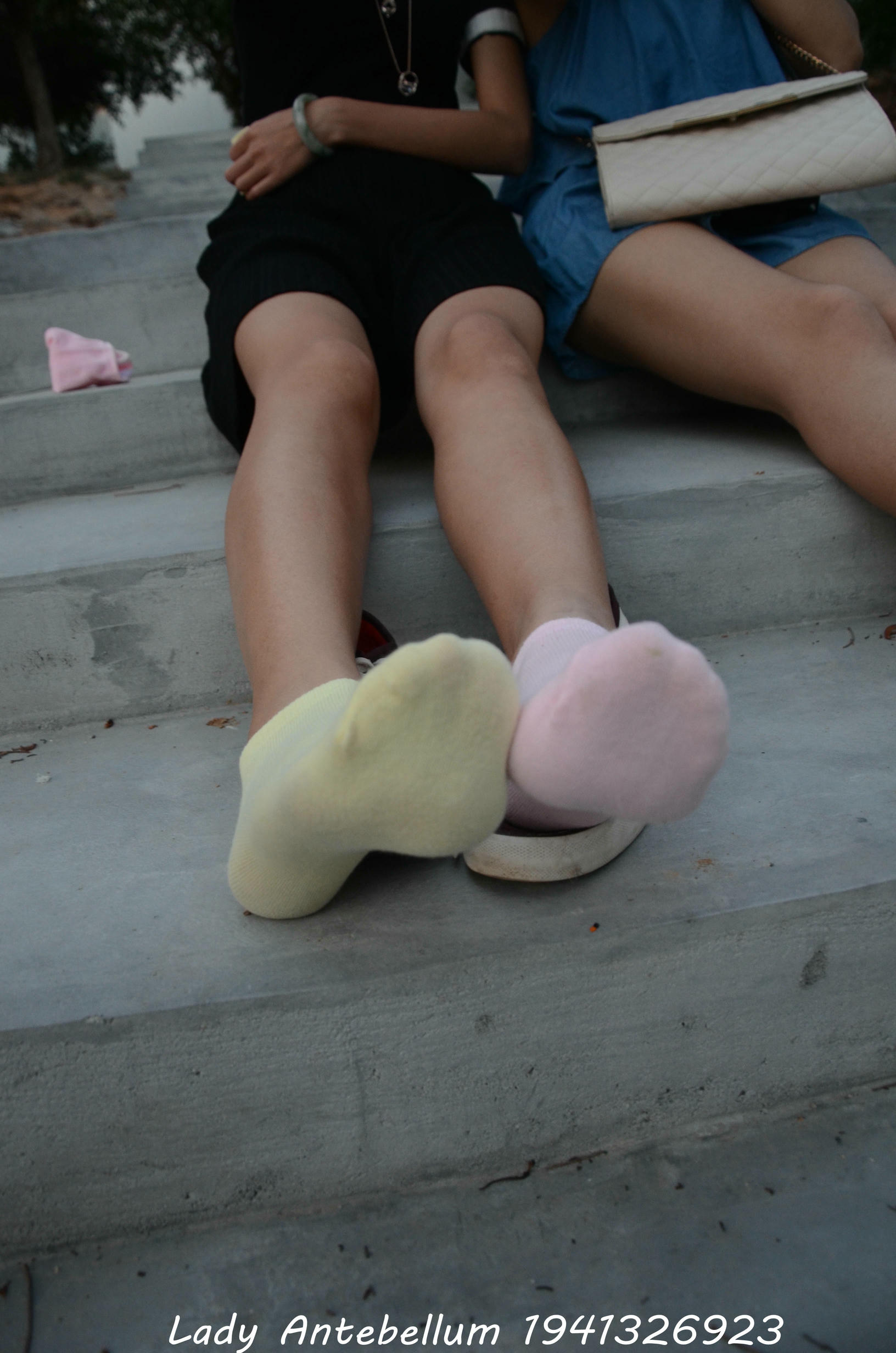 [战前女神] 恋足美腿棉袜女神级摄影套图 101 [128P-145MB]_第6集