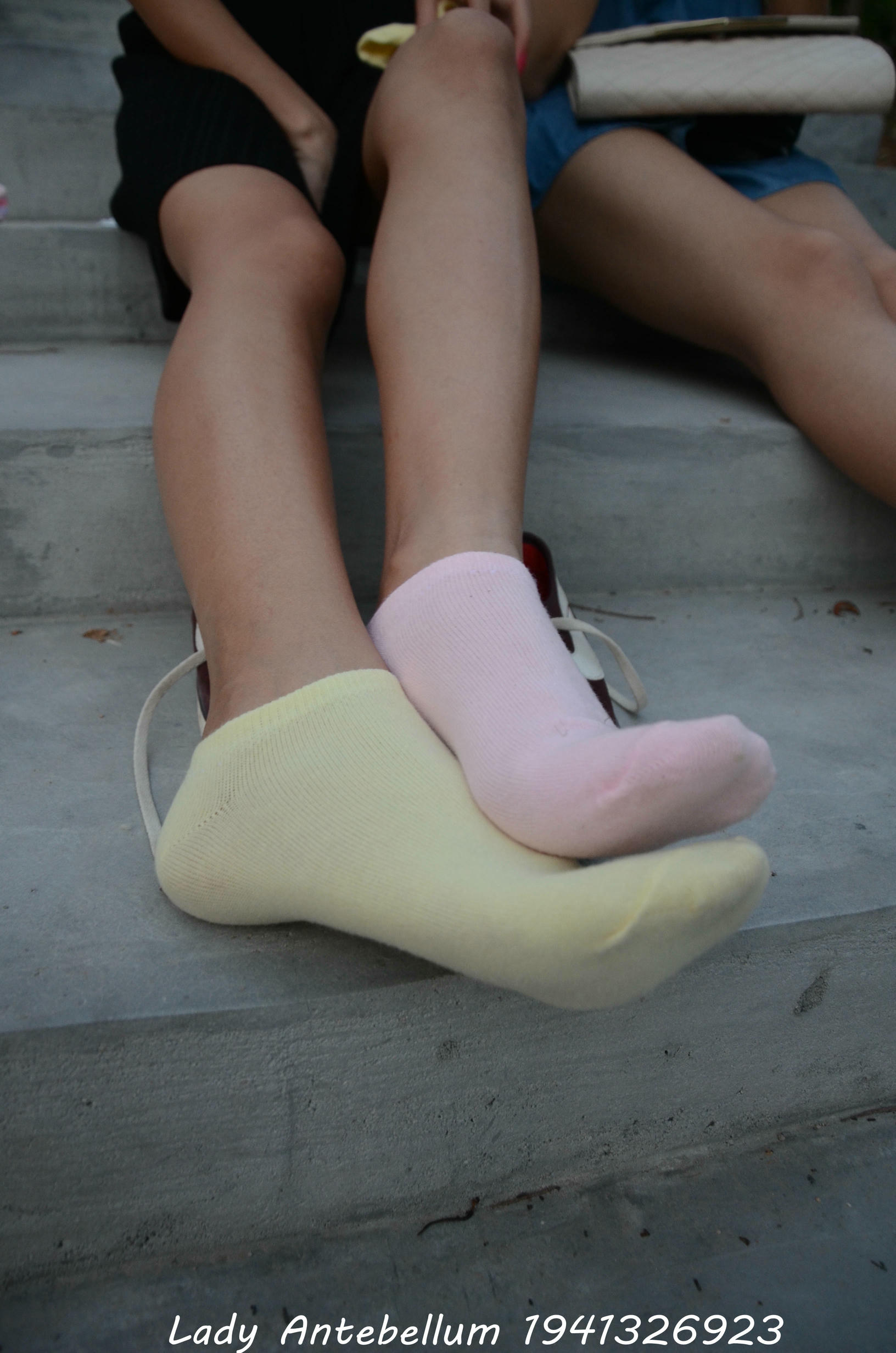 [战前女神] 恋足美腿棉袜女神级摄影套图 101 [128P-145MB]_第6集