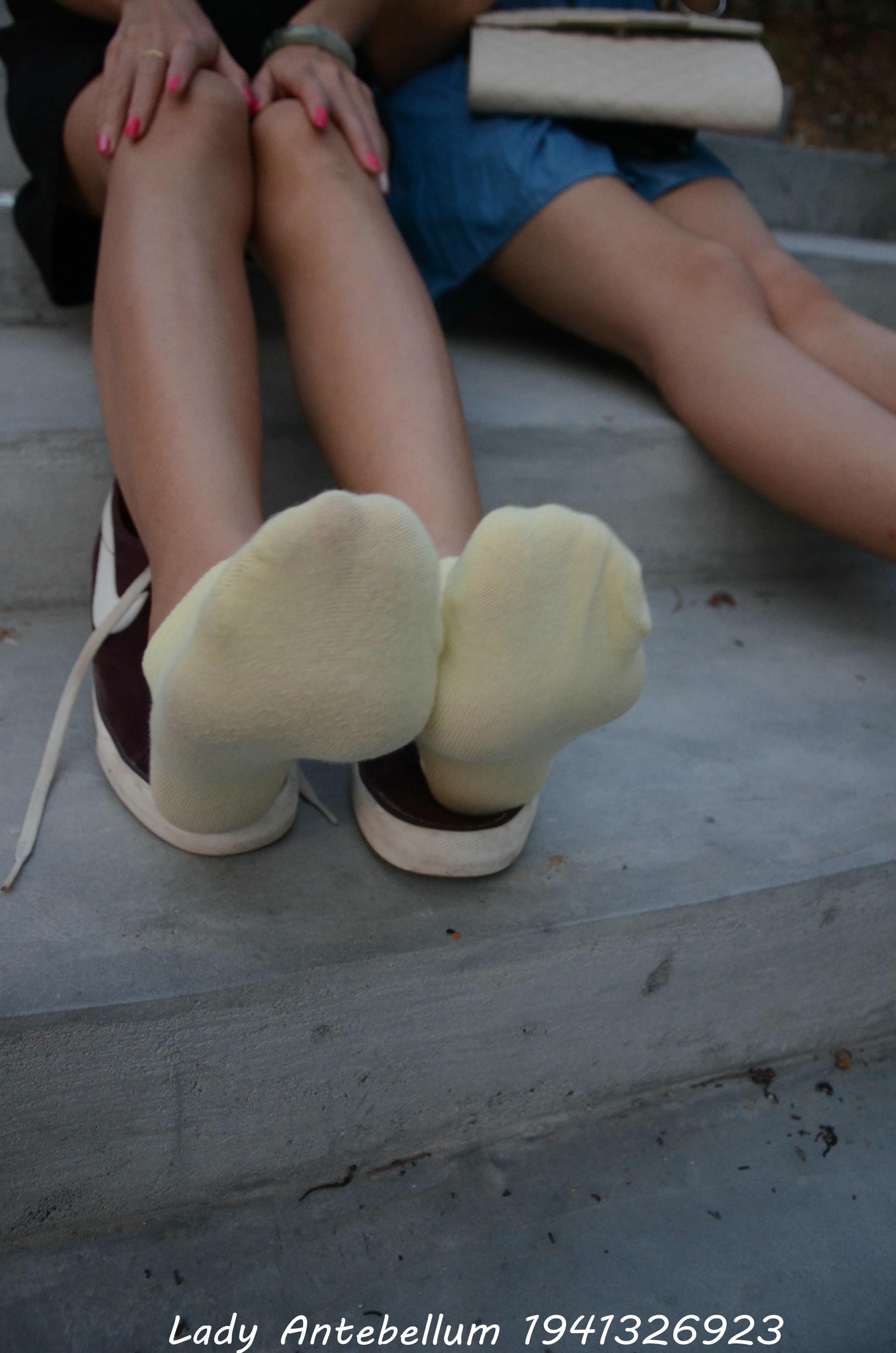 [战前女神] 恋足美腿棉袜女神级摄影套图 101 [128P-145MB]_第7集