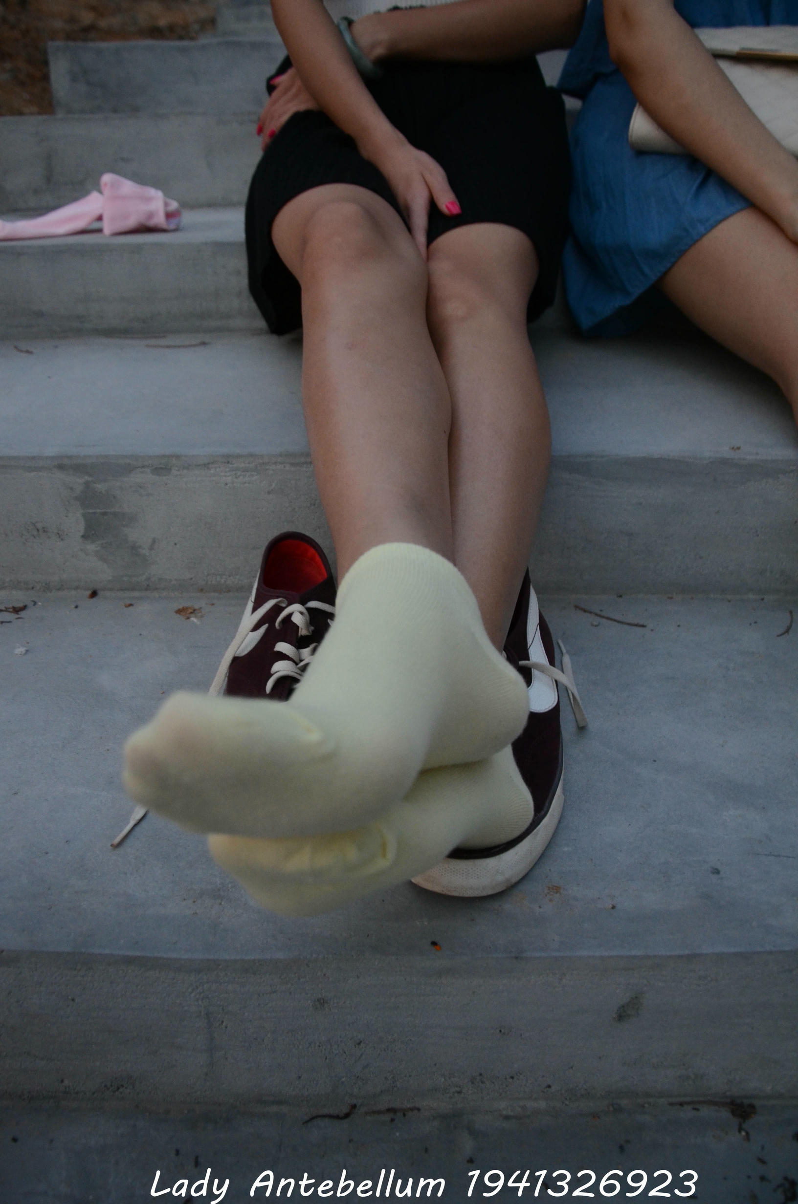 [战前女神] 恋足美腿棉袜女神级摄影套图 101 [128P-145MB]_第7集