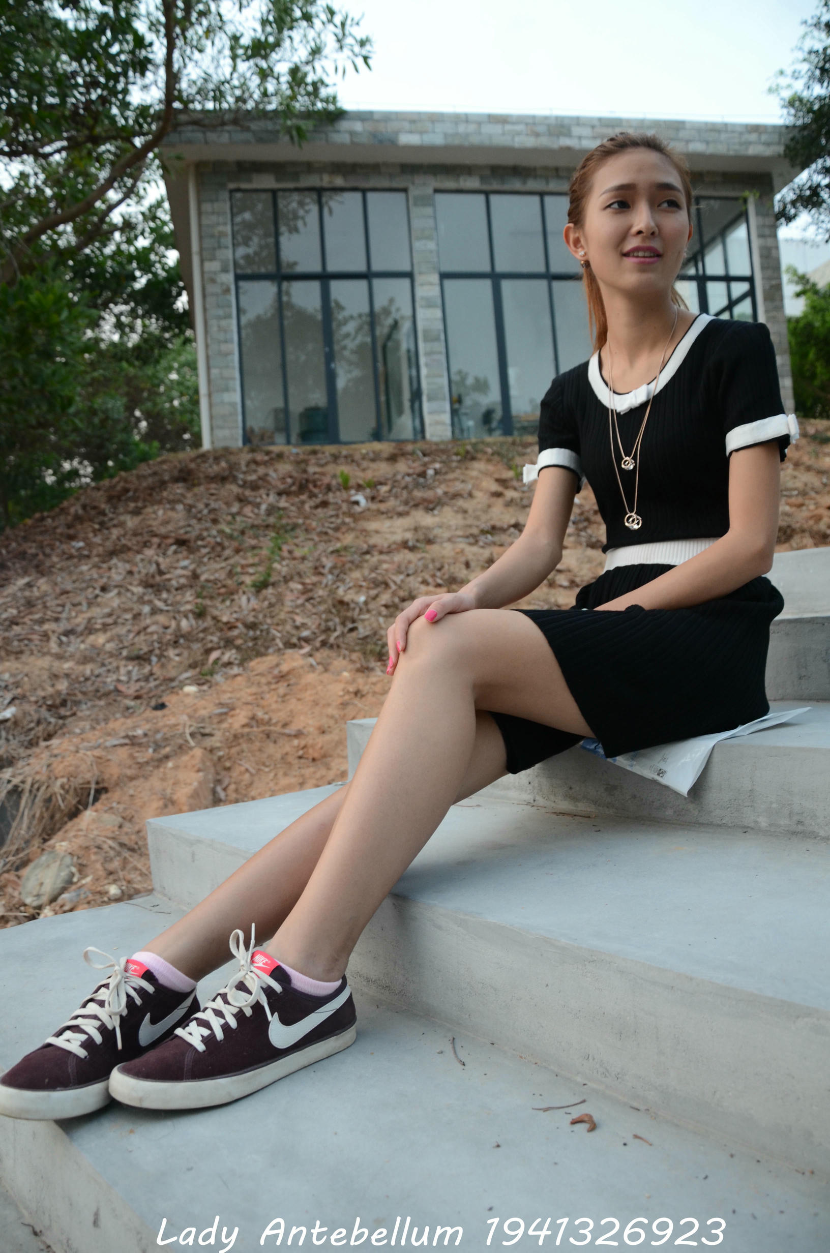 [战前女神] 恋足美腿棉袜女神级摄影套图 101 [128P-145MB]_第1集