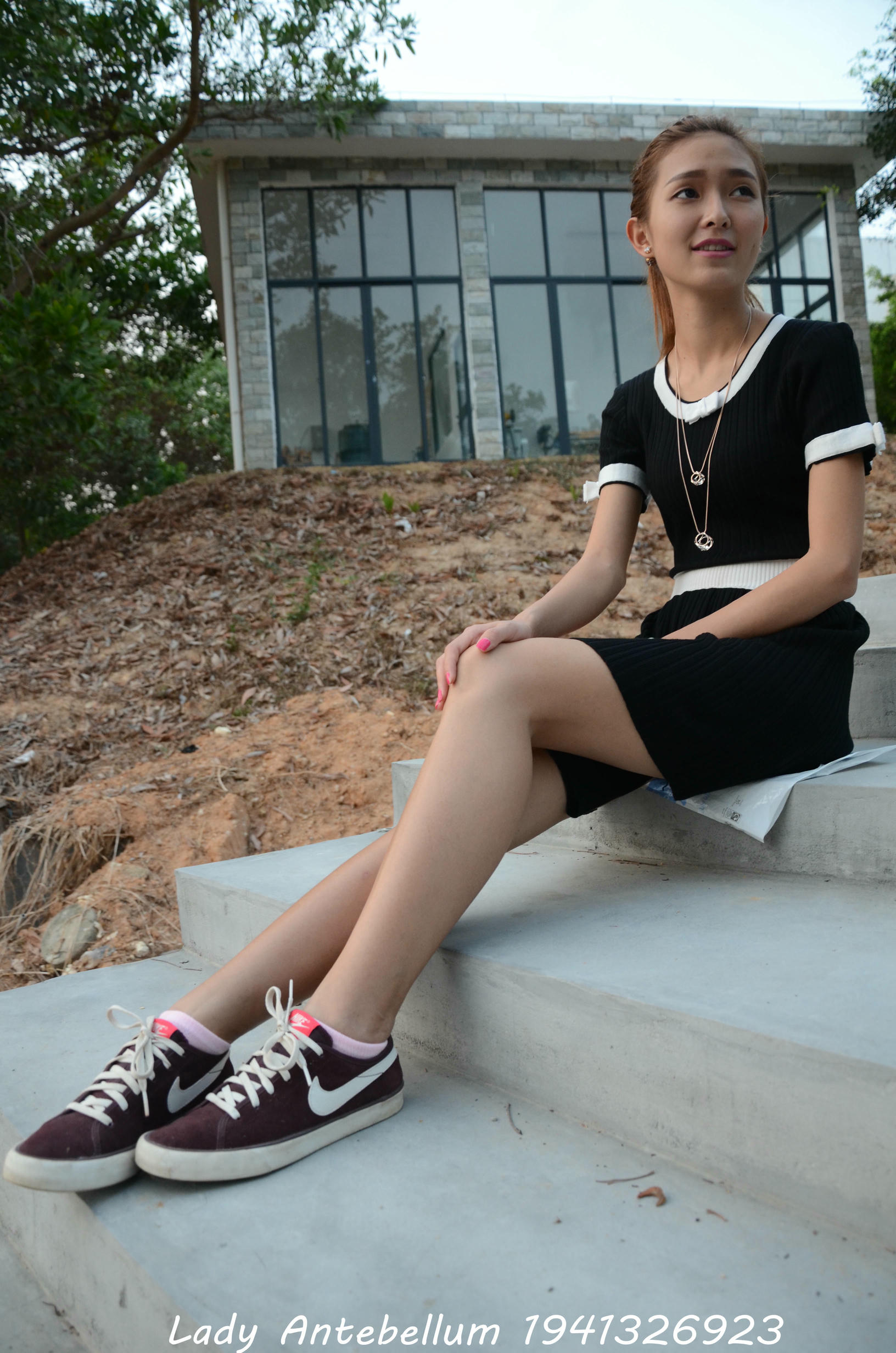 [战前女神] 恋足美腿棉袜女神级摄影套图 101 [128P-145MB]_第1集