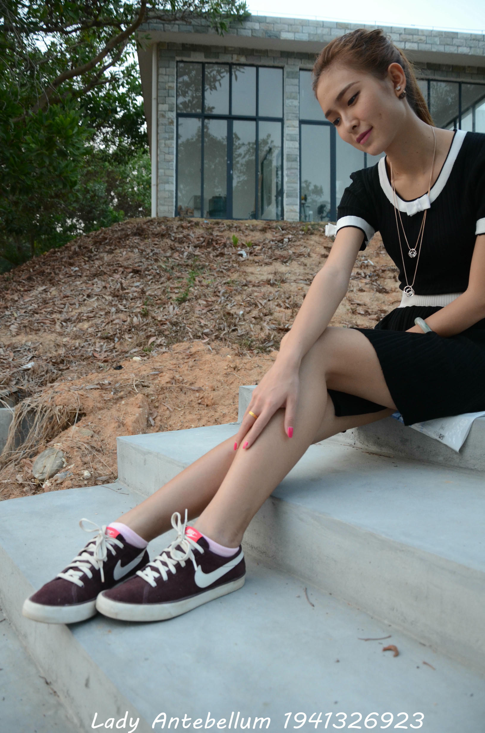 [战前女神] 恋足美腿棉袜女神级摄影套图 101 [128P-145MB]_第2集