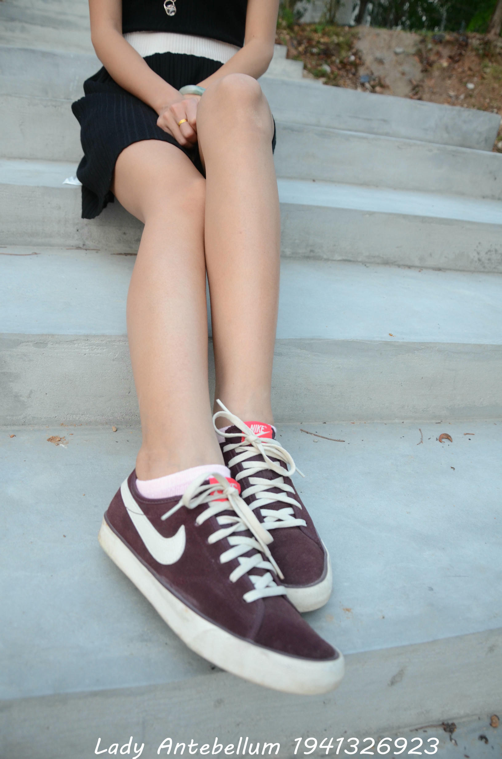 [战前女神] 恋足美腿棉袜女神级摄影套图 101 [128P-145MB]_第2集