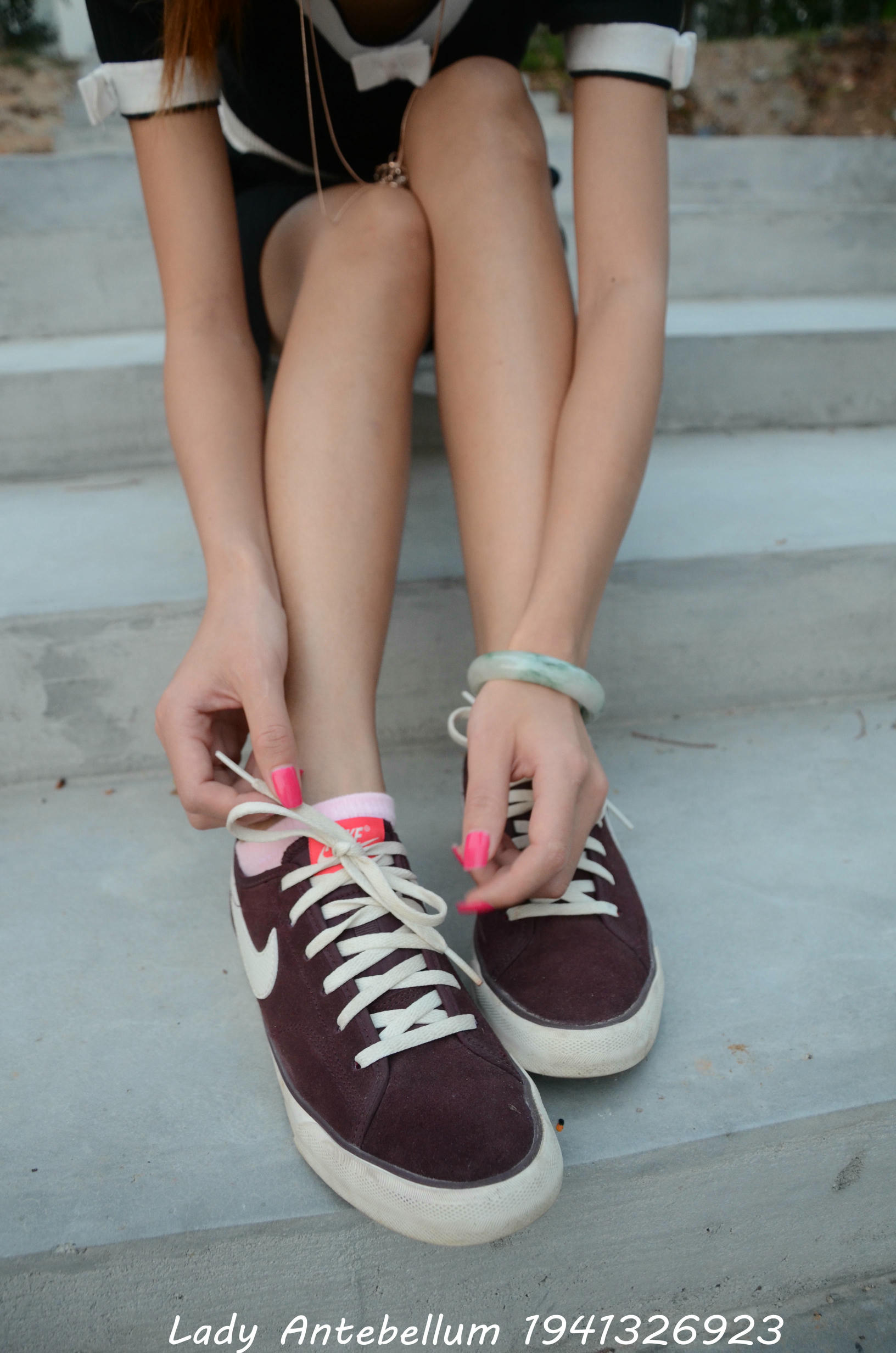 [战前女神] 恋足美腿棉袜女神级摄影套图 101 [128P-145MB]_第2集