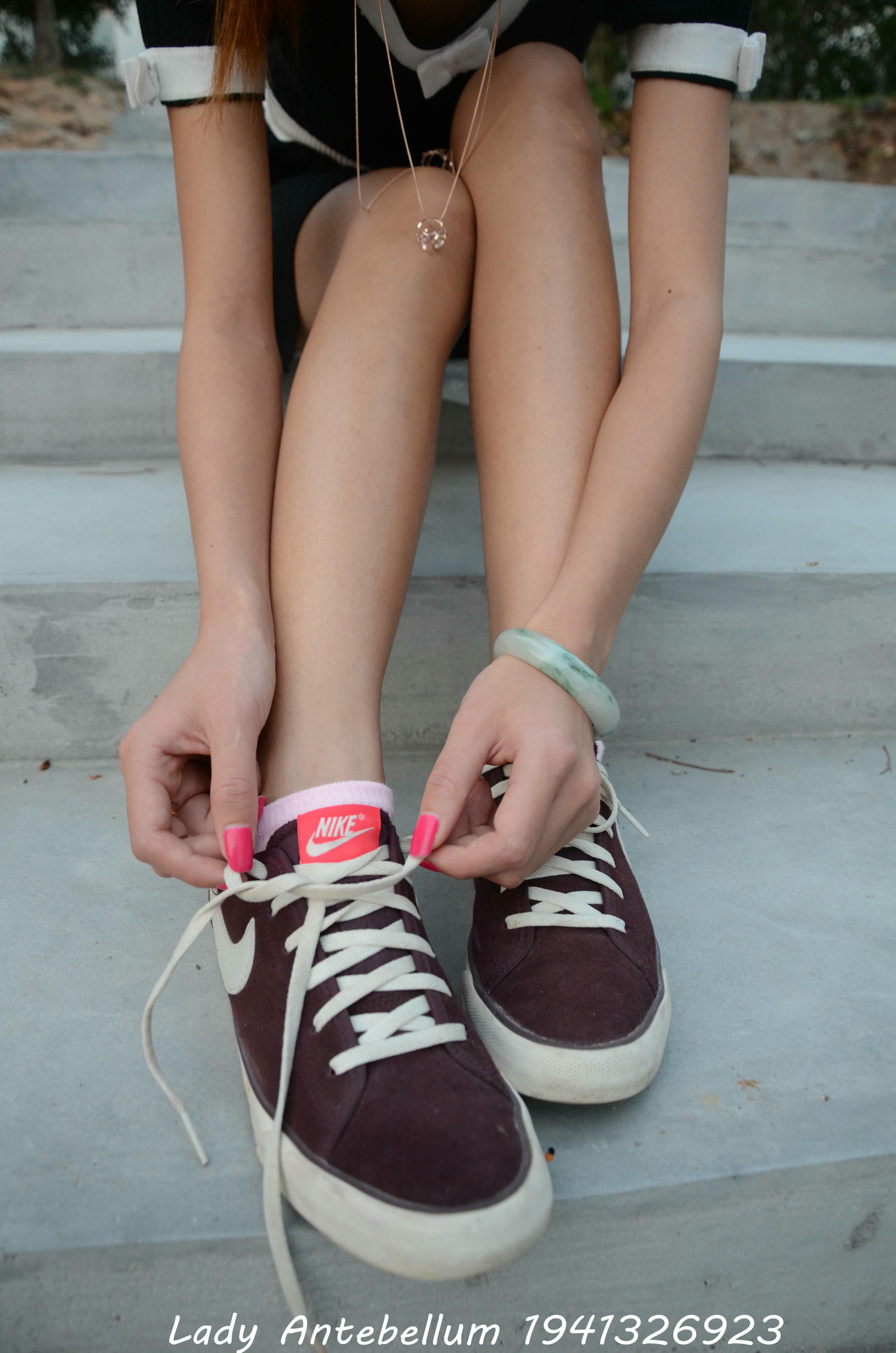 [战前女神] 恋足美腿棉袜女神级摄影套图 101 [128P-145MB]_第2集