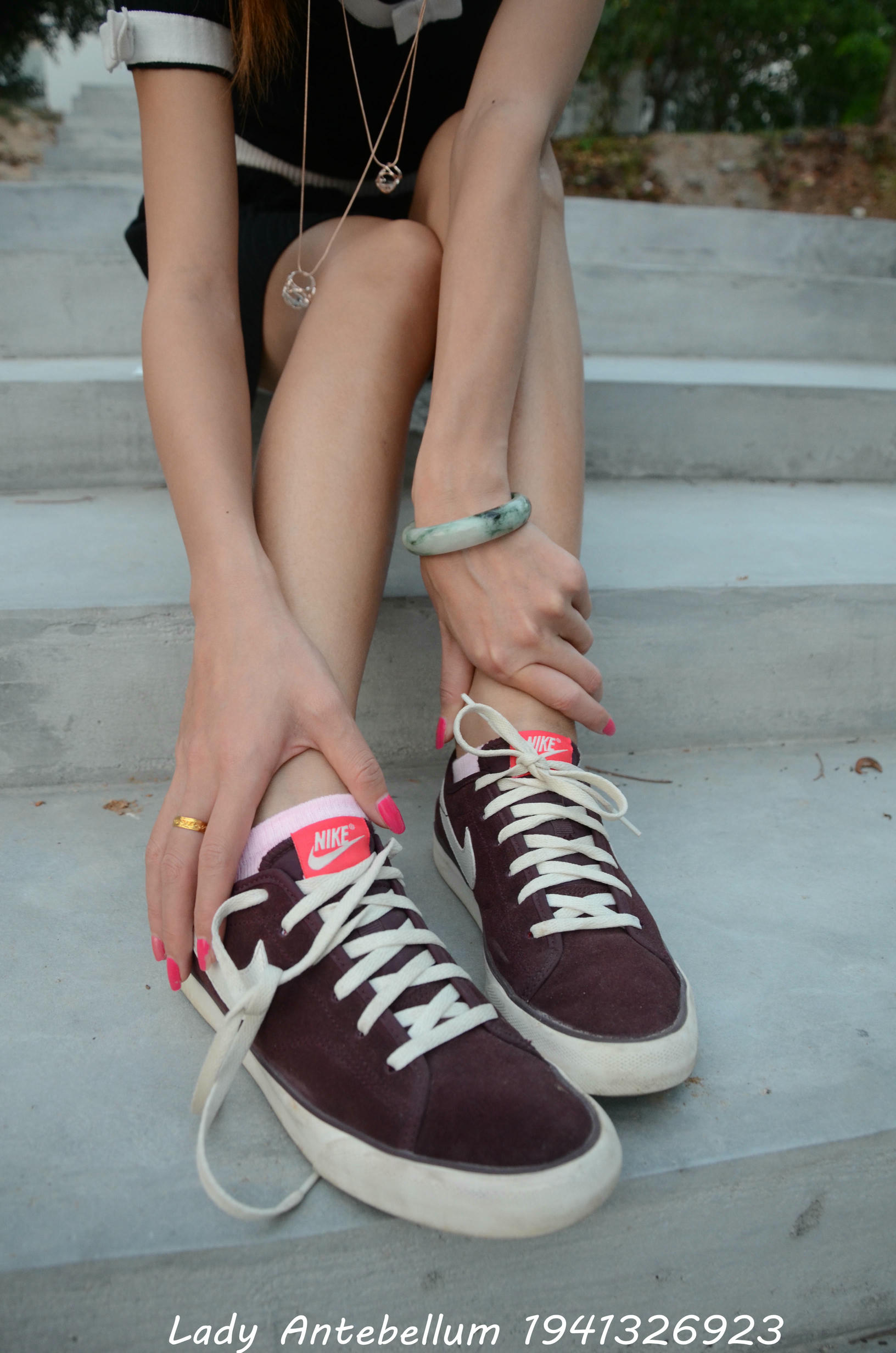 [战前女神] 恋足美腿棉袜女神级摄影套图 101 [128P-145MB]_第2集