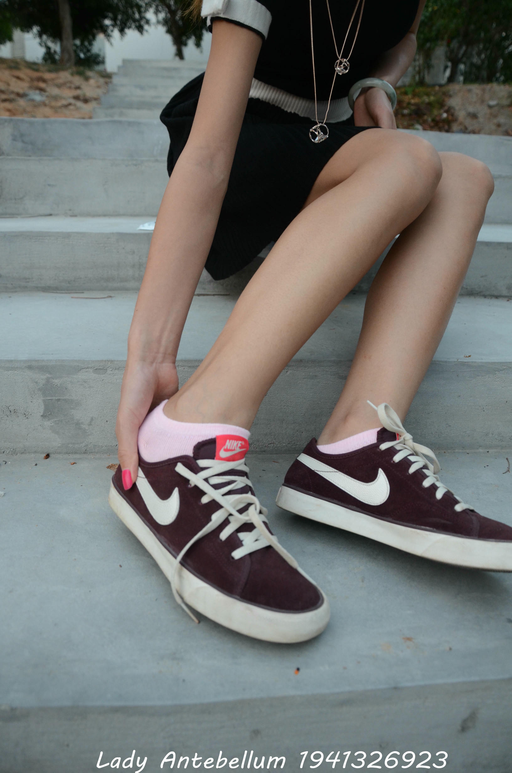 [战前女神] 恋足美腿棉袜女神级摄影套图 101 [128P-145MB]_第2集