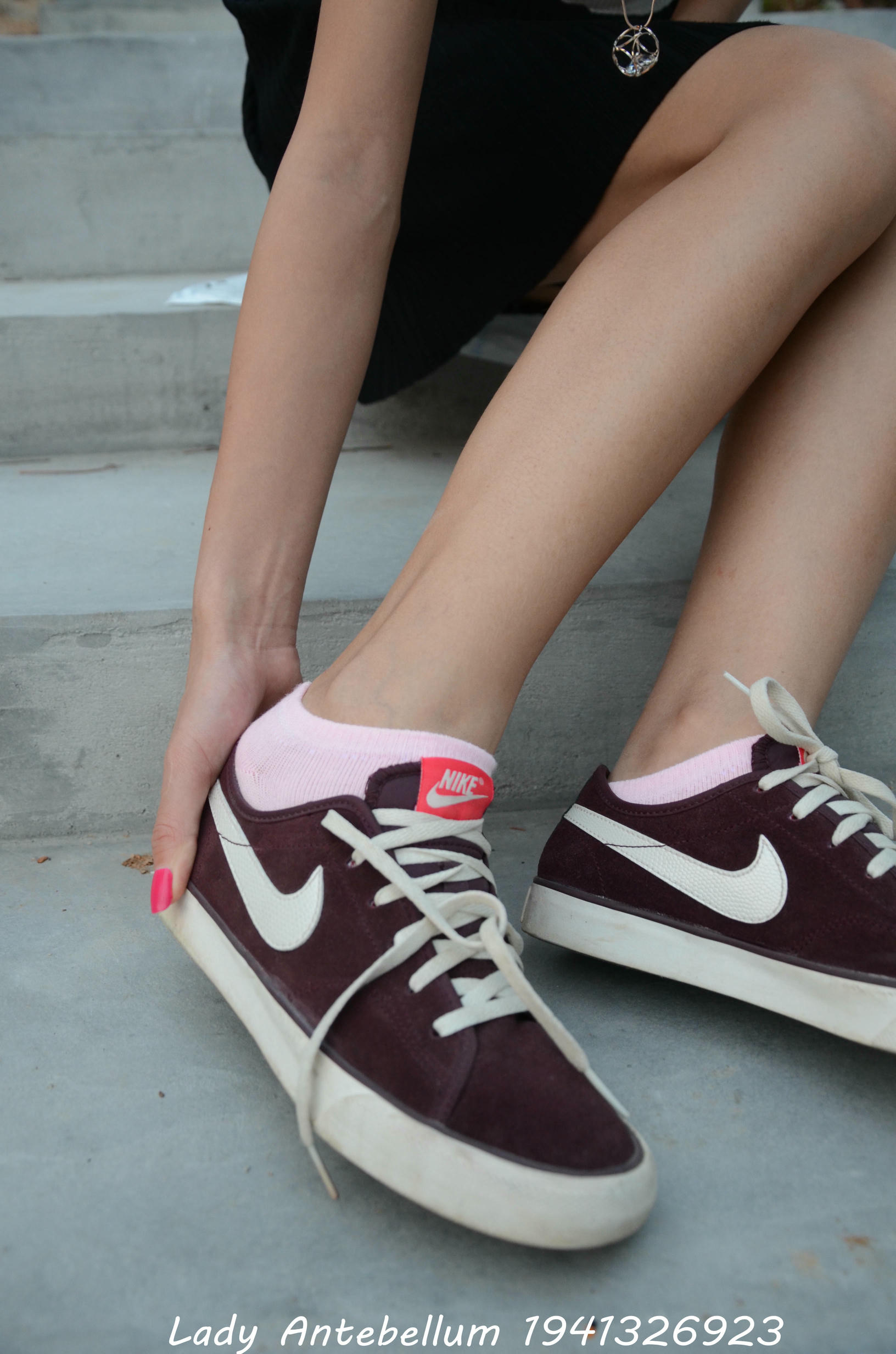 [战前女神] 恋足美腿棉袜女神级摄影套图 101 [128P-145MB]_第2集