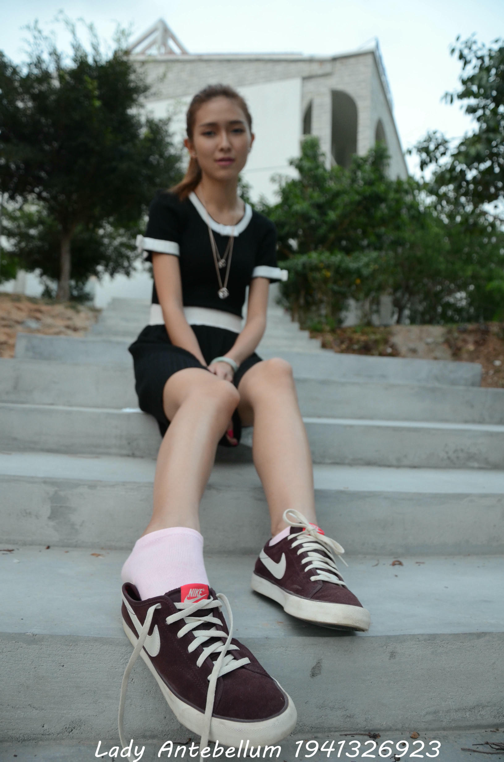 [战前女神] 恋足美腿棉袜女神级摄影套图 101 [128P-145MB]_第3集