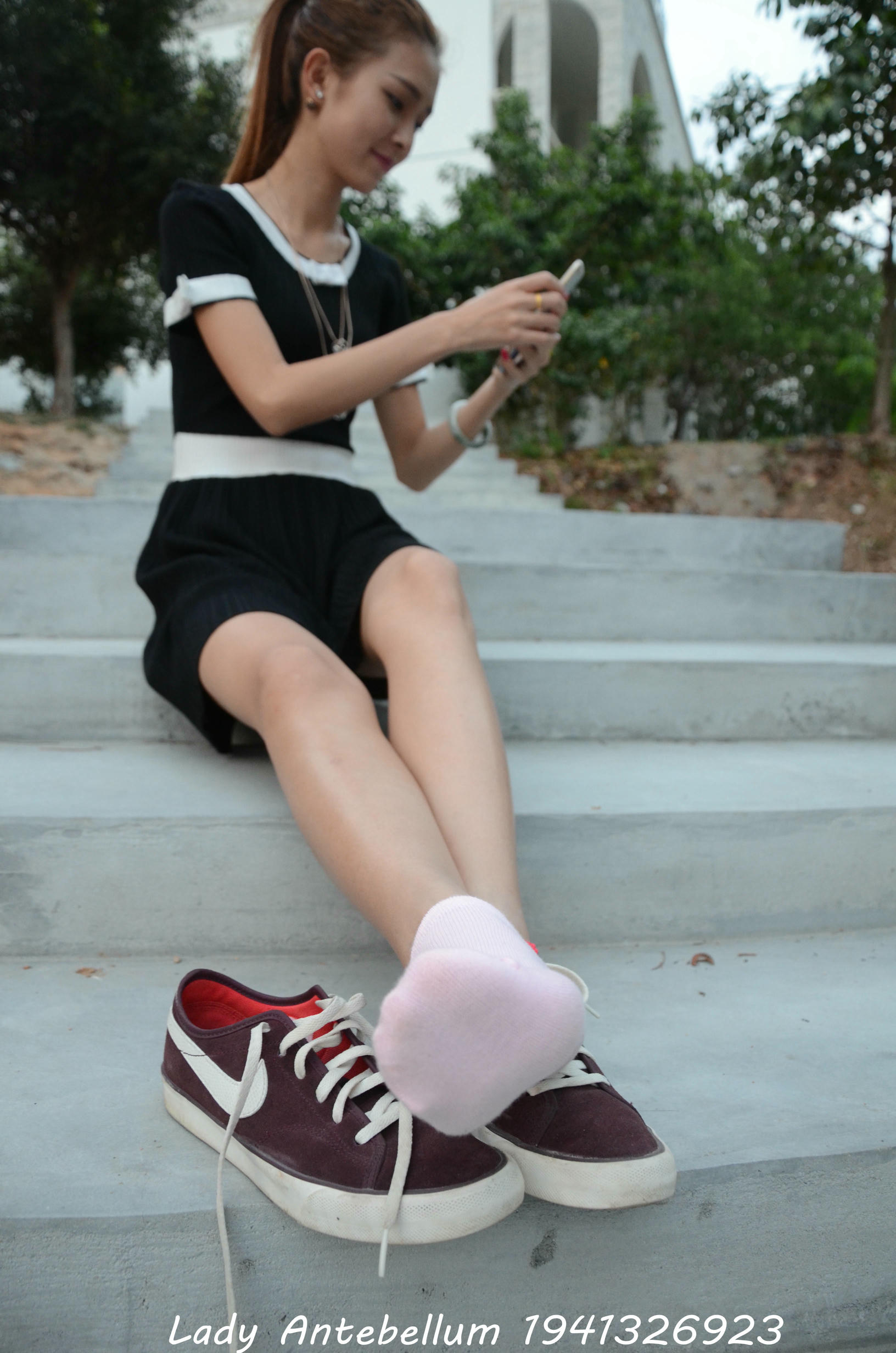 [战前女神] 恋足美腿棉袜女神级摄影套图 101 [128P-145MB]_第3集