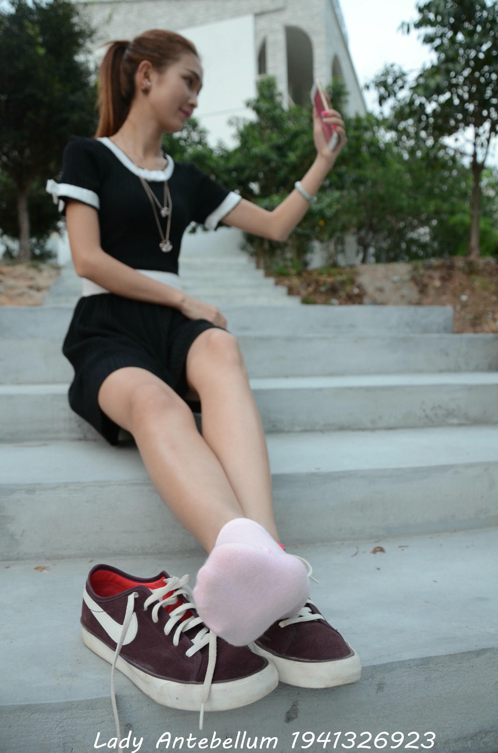 [战前女神] 恋足美腿棉袜女神级摄影套图 101 [128P-145MB]_第3集