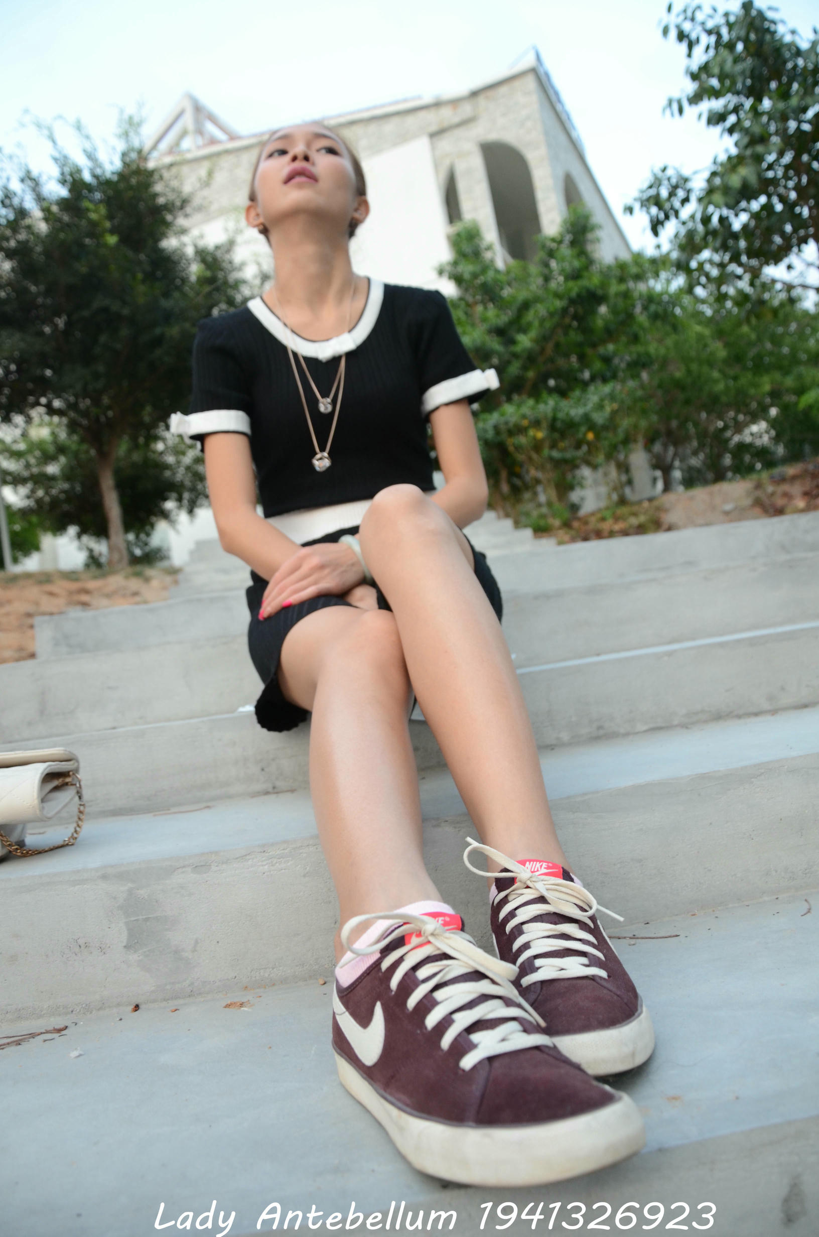 [战前女神] 恋足美腿棉袜女神级摄影套图 101 [128P-145MB]_第1集