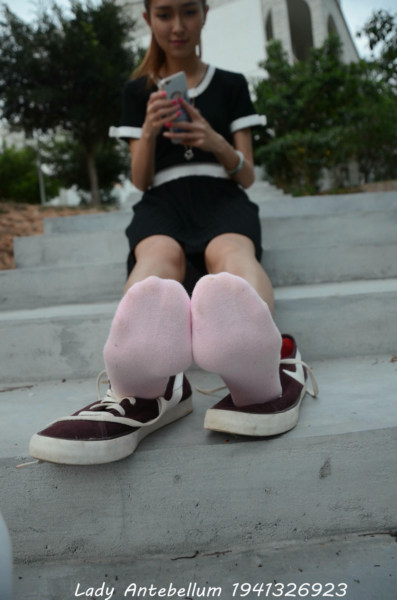 [战前女神] 恋足美腿棉袜女神级摄影套图 101 [128P-145MB]_第4集