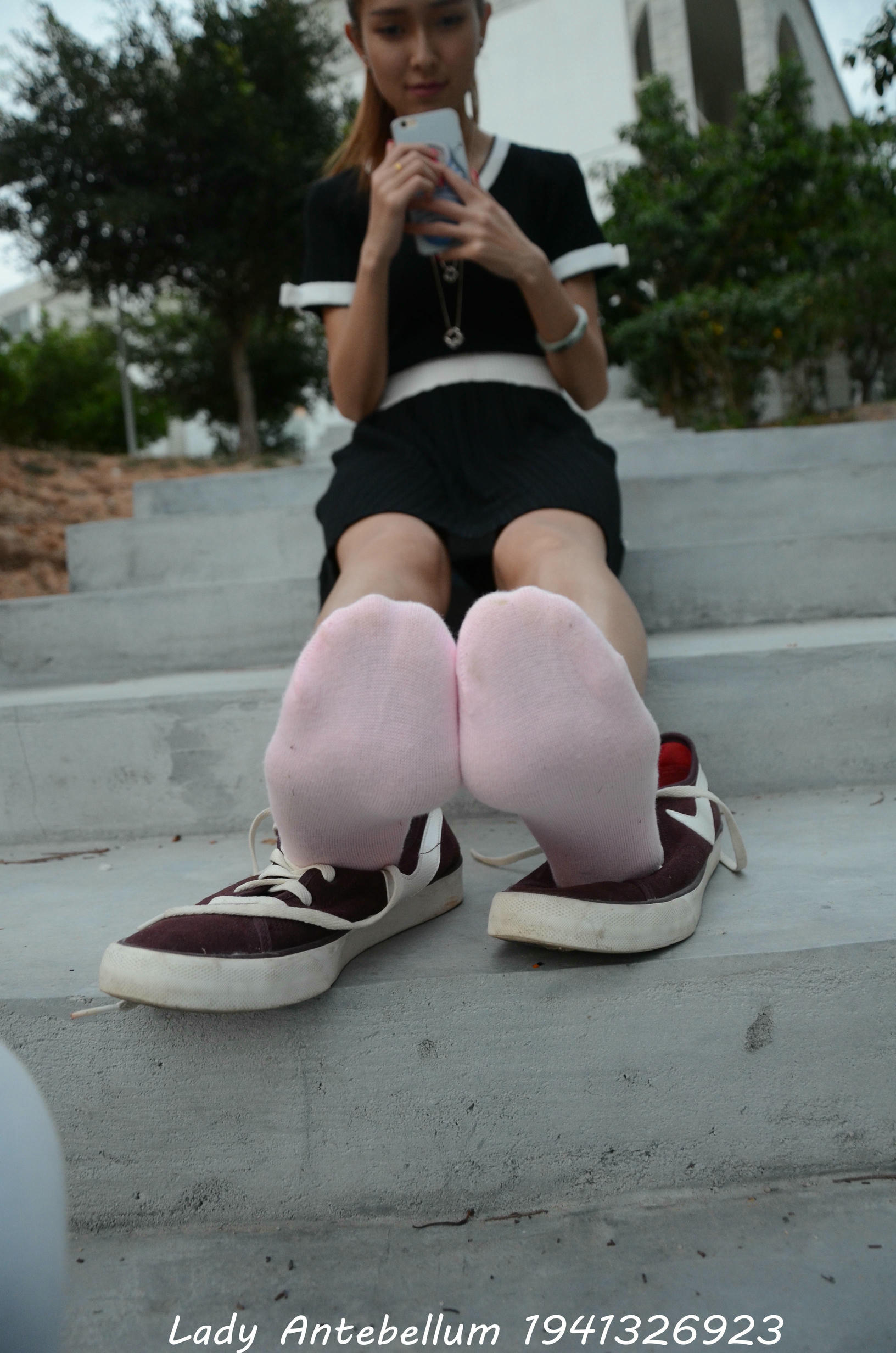 [战前女神] 恋足美腿棉袜女神级摄影套图 101 [128P-145MB]_第4集