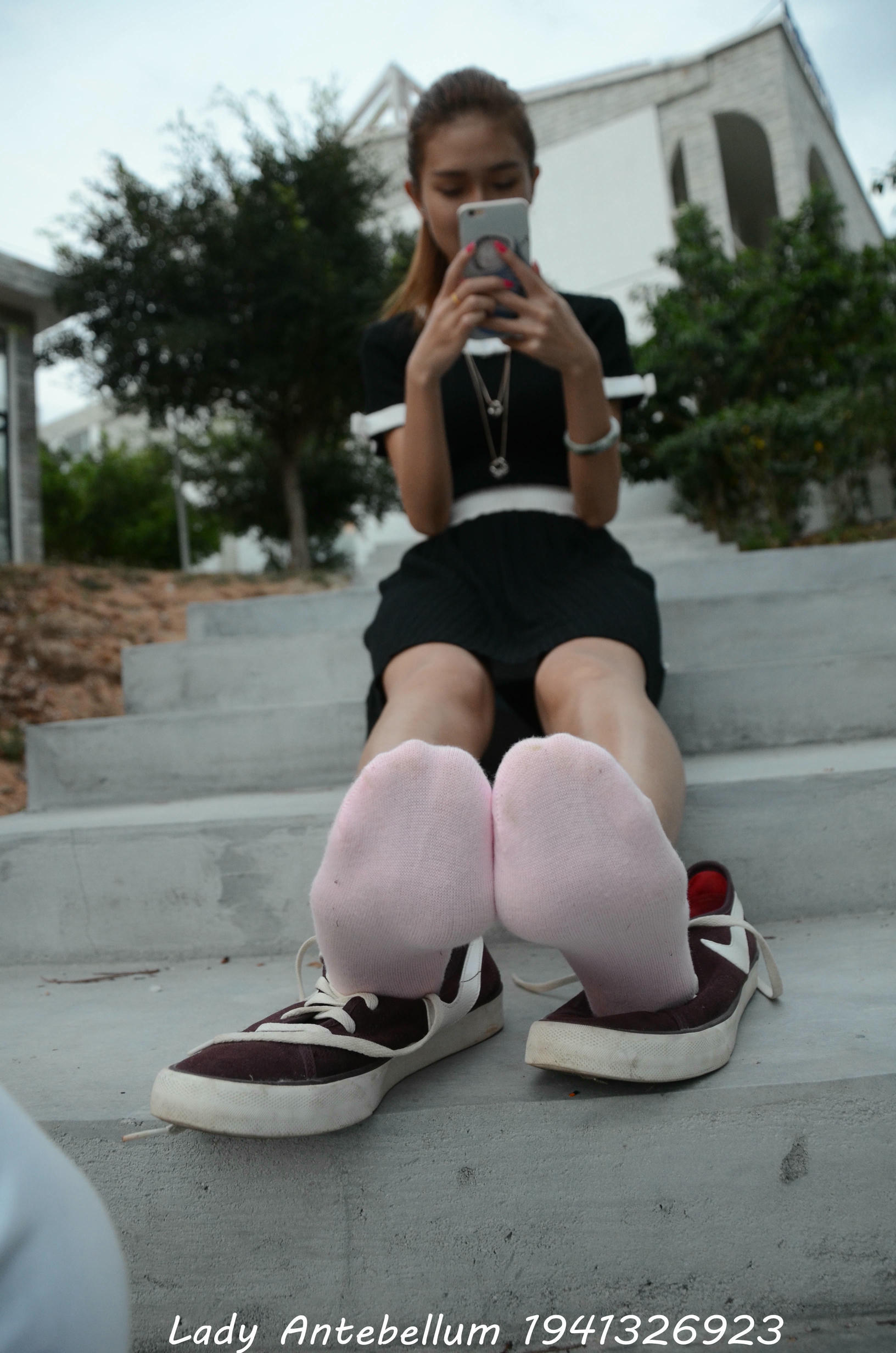 [战前女神] 恋足美腿棉袜女神级摄影套图 101 [128P-145MB]_第4集