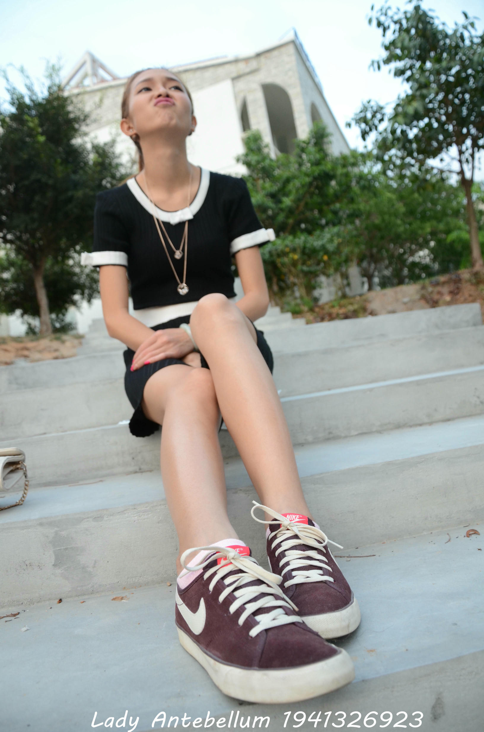 [战前女神] 恋足美腿棉袜女神级摄影套图 101 [128P-145MB]_第1集