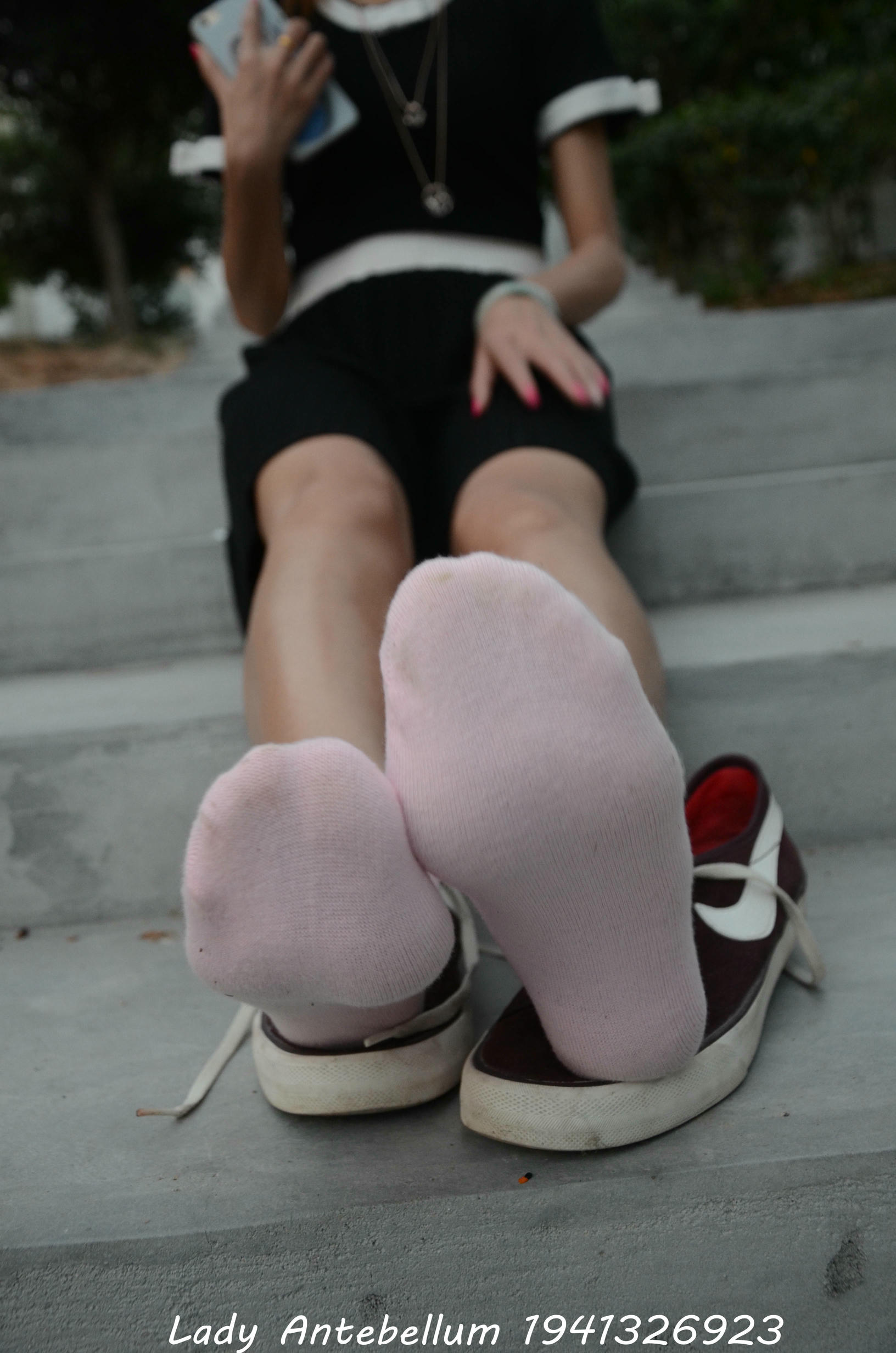 [战前女神] 恋足美腿棉袜女神级摄影套图 101 [128P-145MB]_第5集