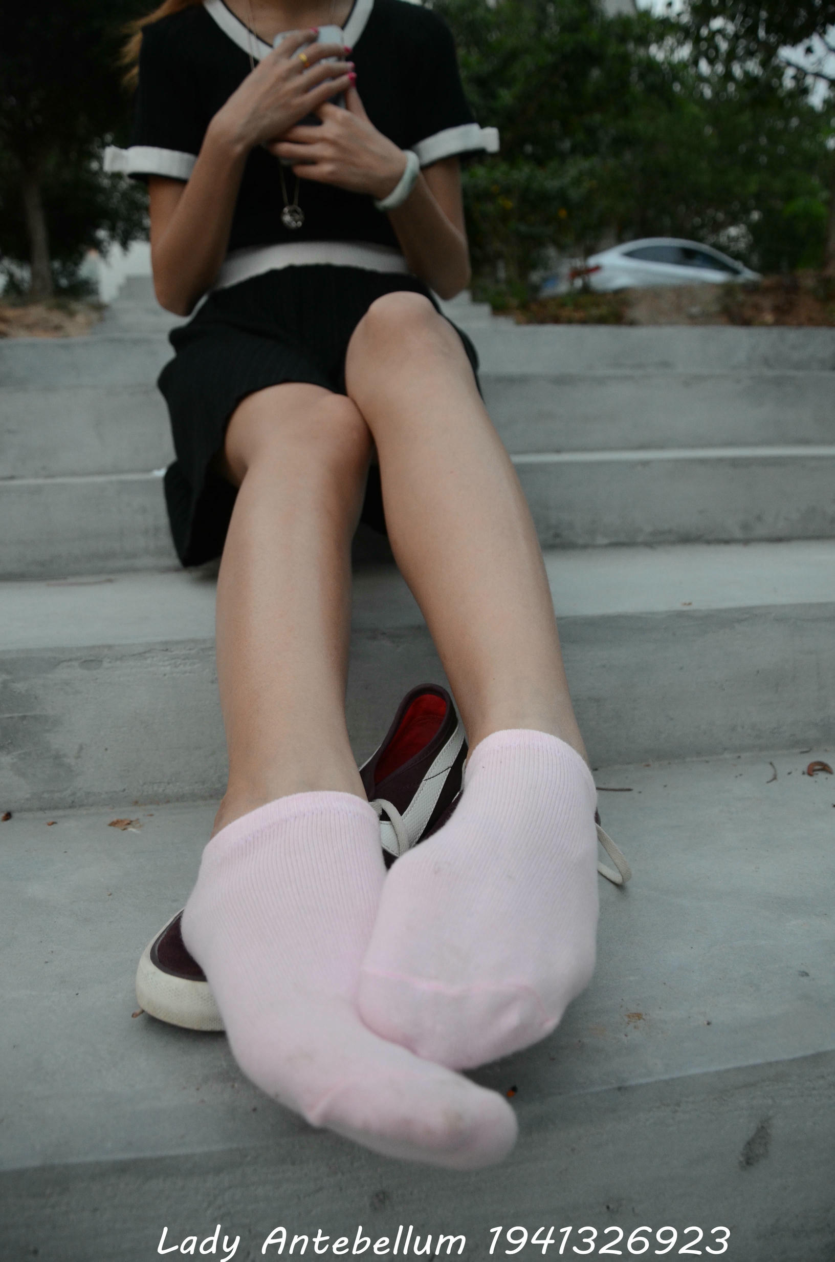 [战前女神] 恋足美腿棉袜女神级摄影套图 101 [128P-145MB]_第5集