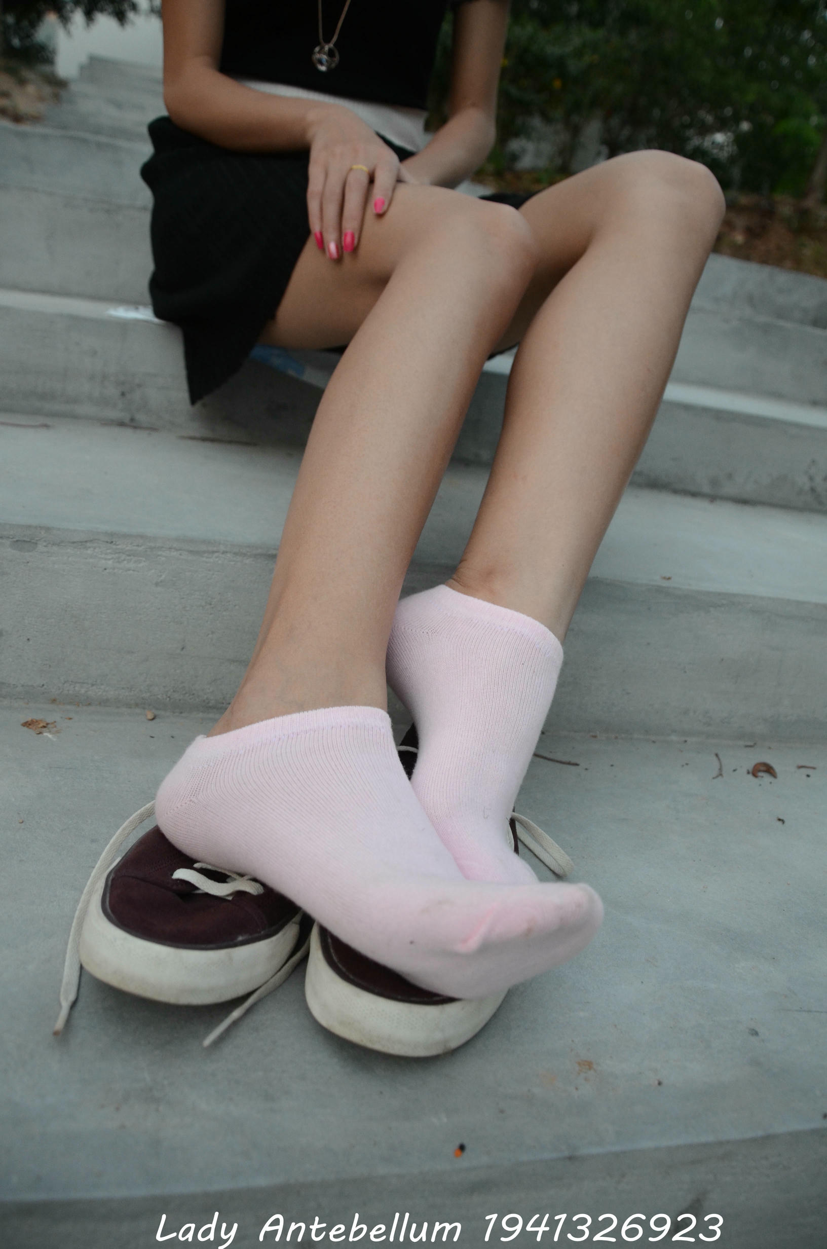 [战前女神] 恋足美腿棉袜女神级摄影套图 101 [128P-145MB]_第5集