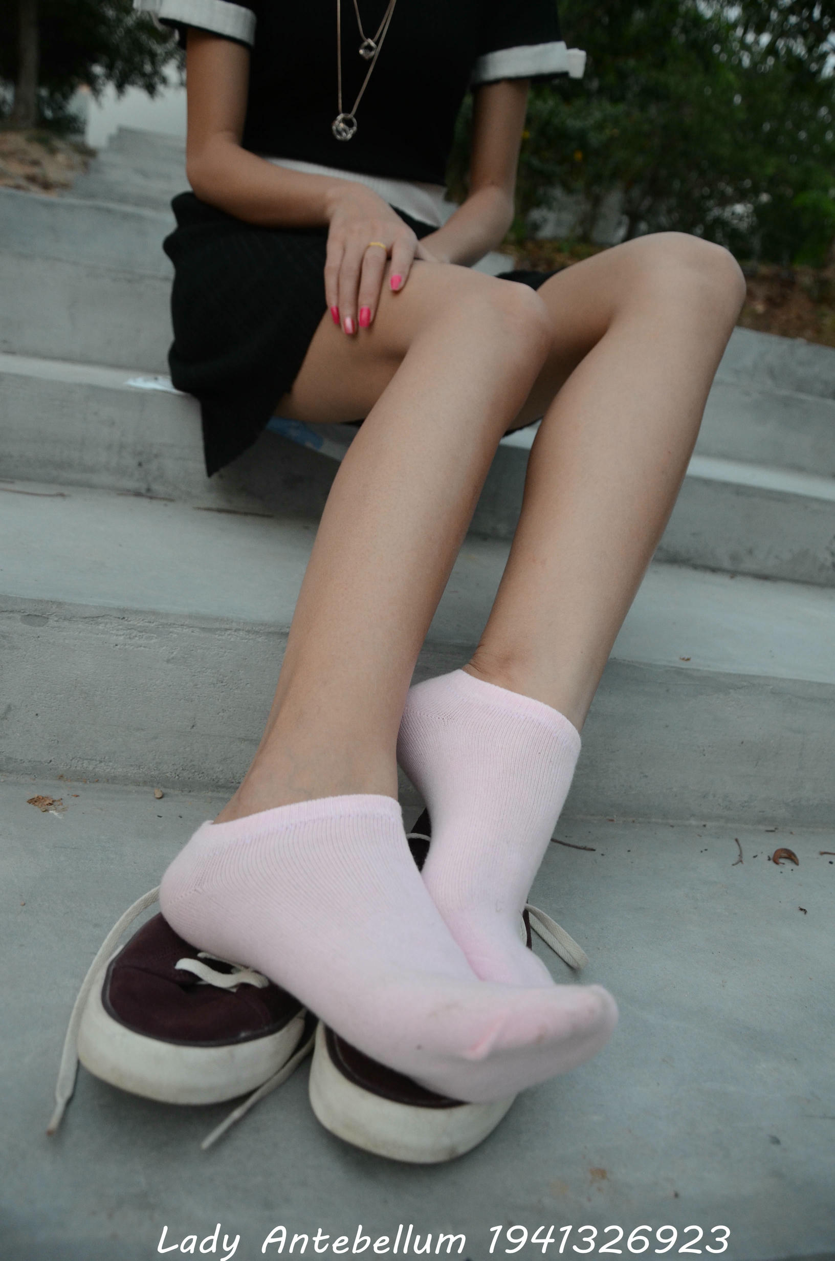 [战前女神] 恋足美腿棉袜女神级摄影套图 101 [128P-145MB]_第5集