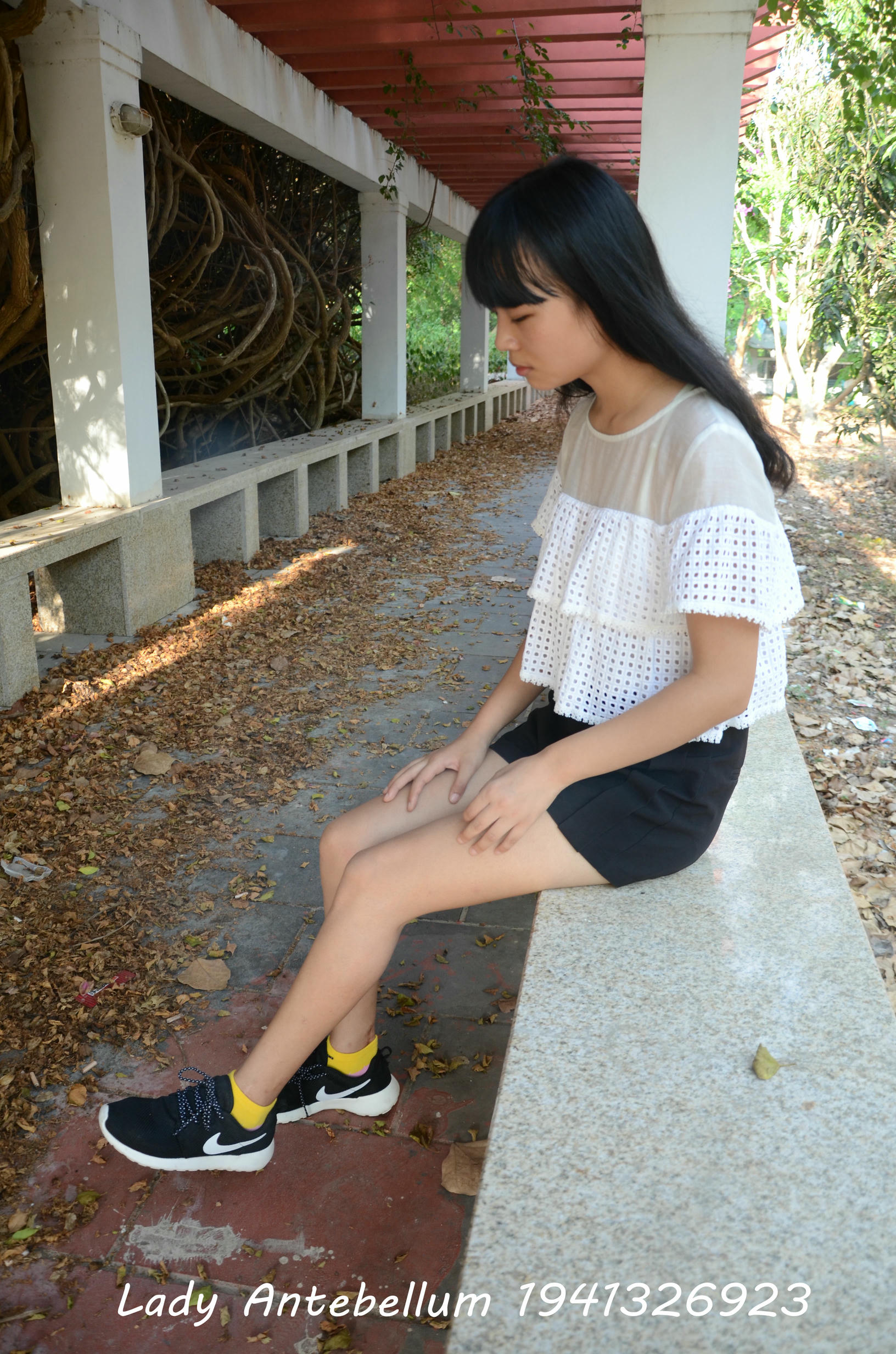 [战前女神] 恋足美腿棉袜女神级摄影套图 102 [90P-133MB]_第1集