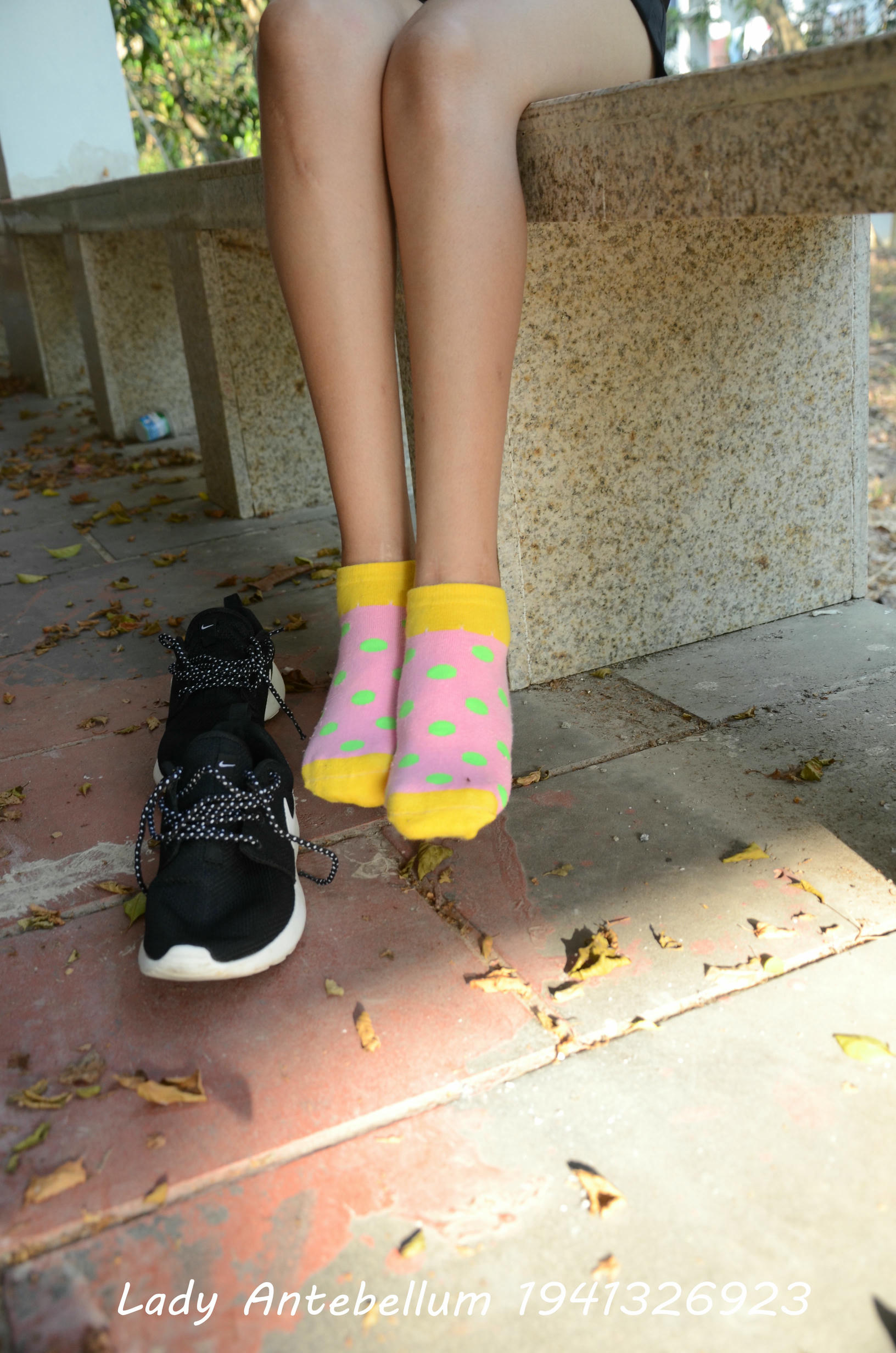 [战前女神] 恋足美腿棉袜女神级摄影套图 102 [90P-133MB]_第3集