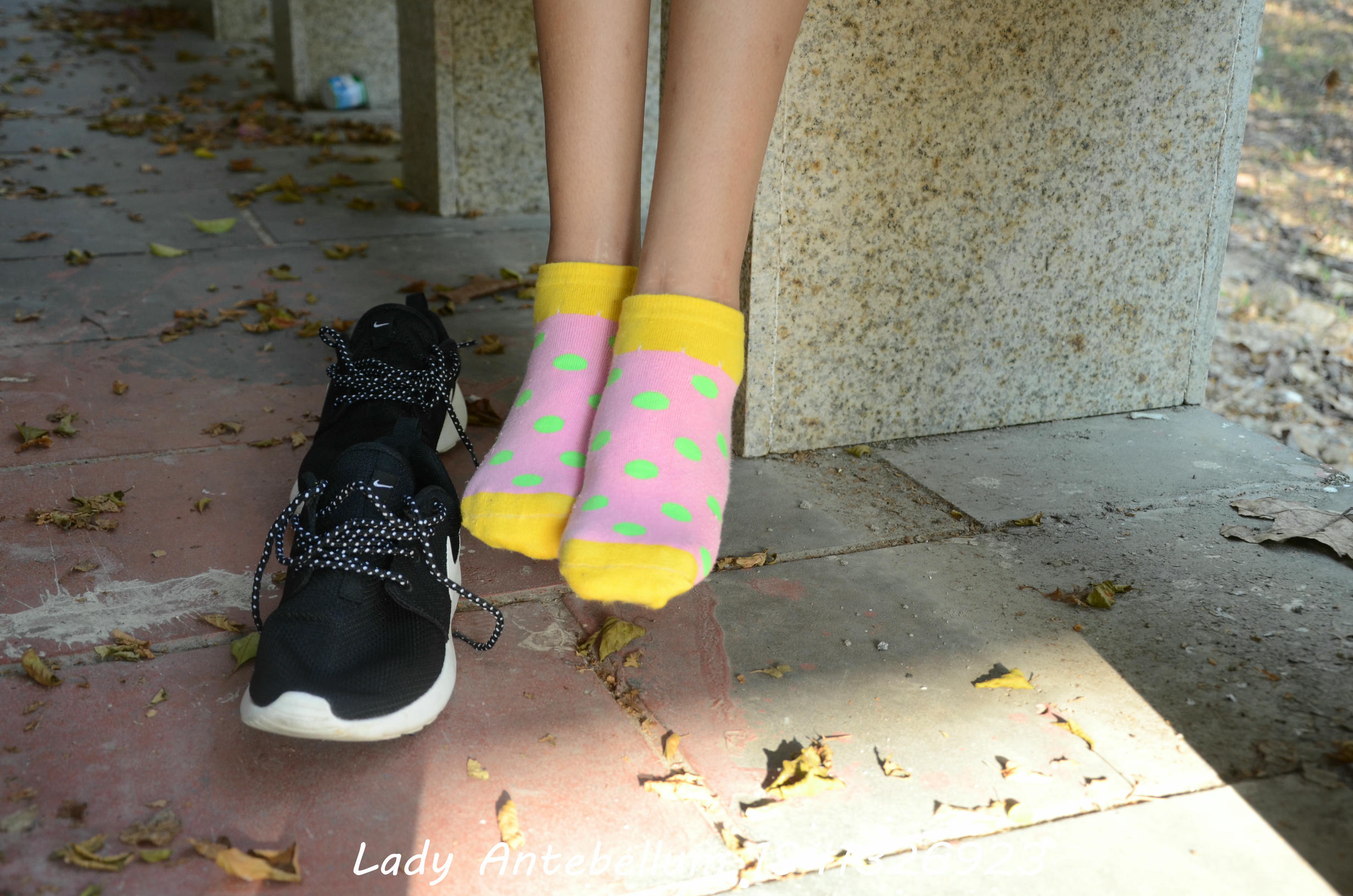 [战前女神] 恋足美腿棉袜女神级摄影套图 102 [90P-133MB]_第3集