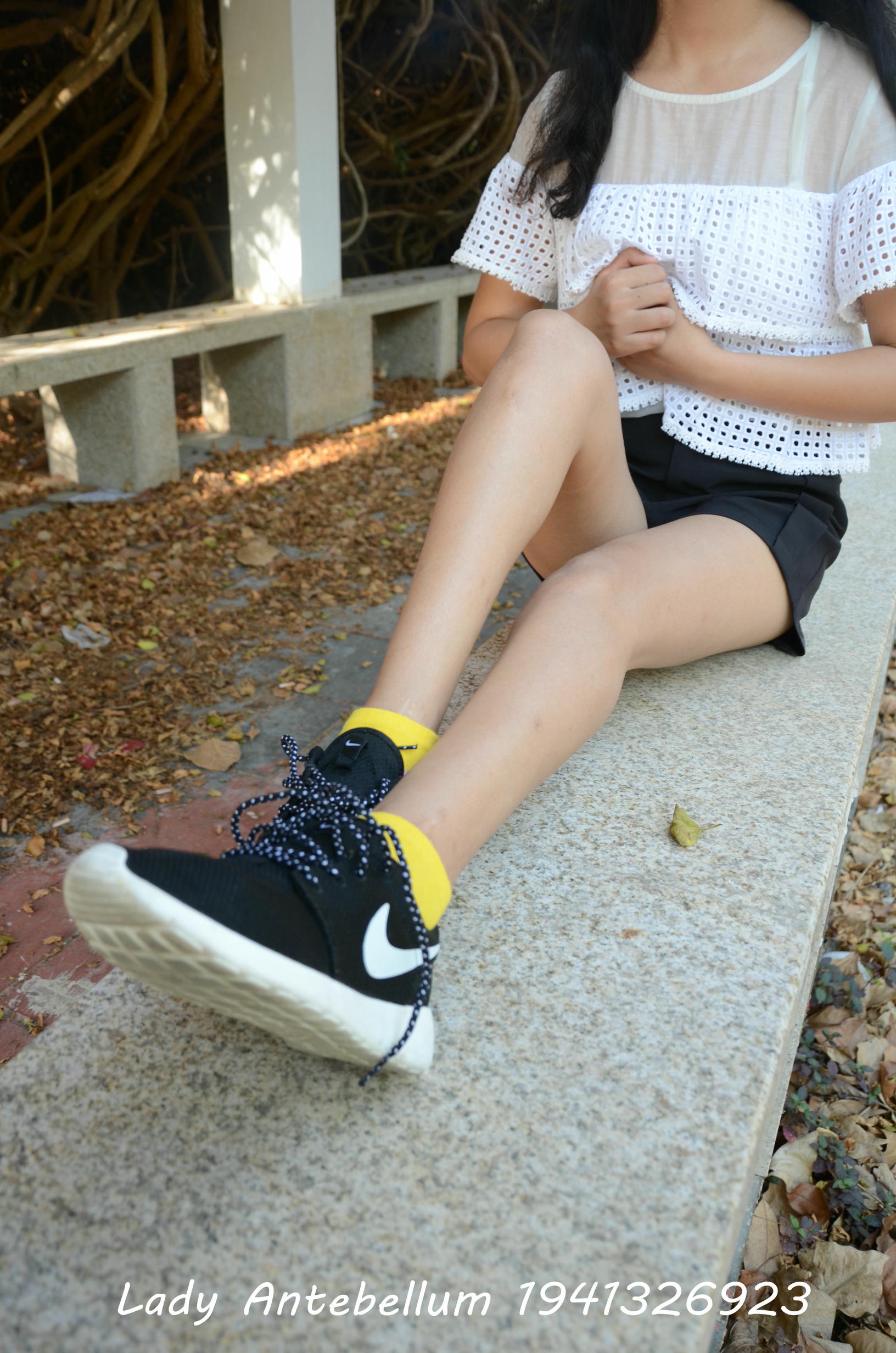 [战前女神] 恋足美腿棉袜女神级摄影套图 102 [90P-133MB]_第1集