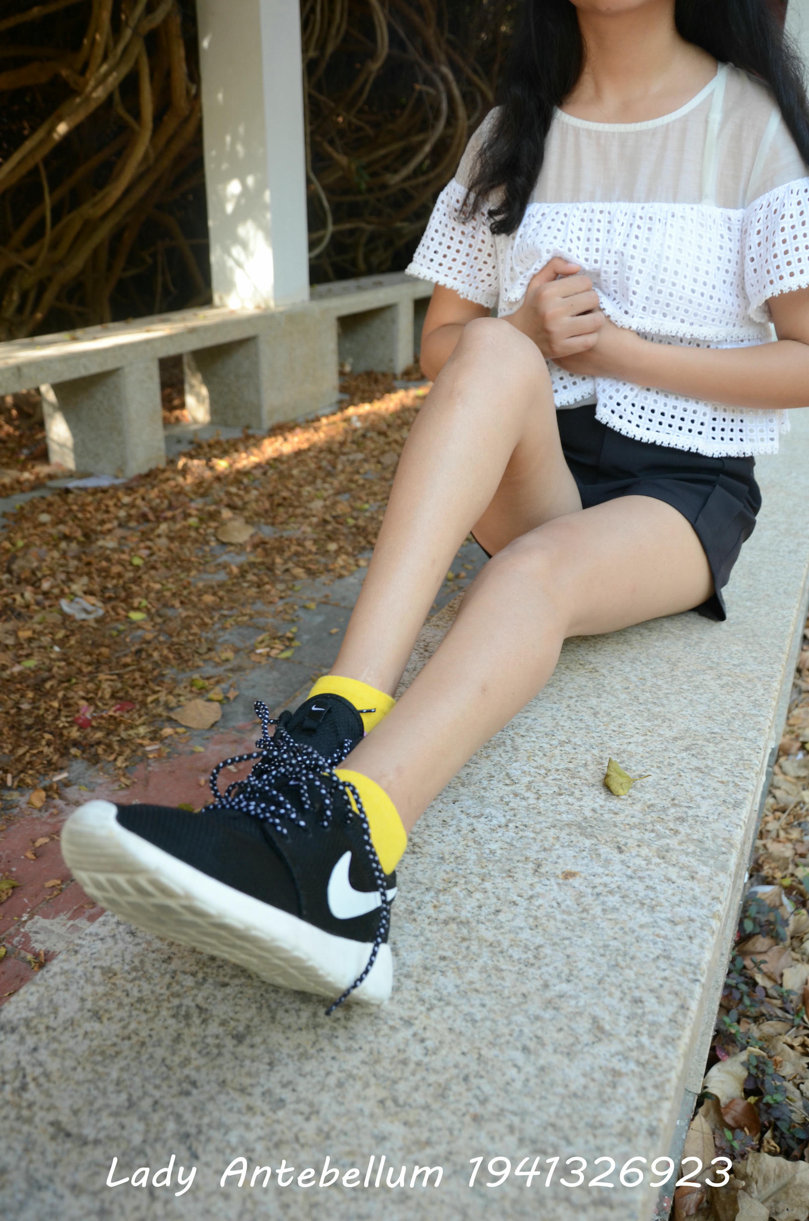 [战前女神] 恋足美腿棉袜女神级摄影套图 102 [90P-133MB]_第1集