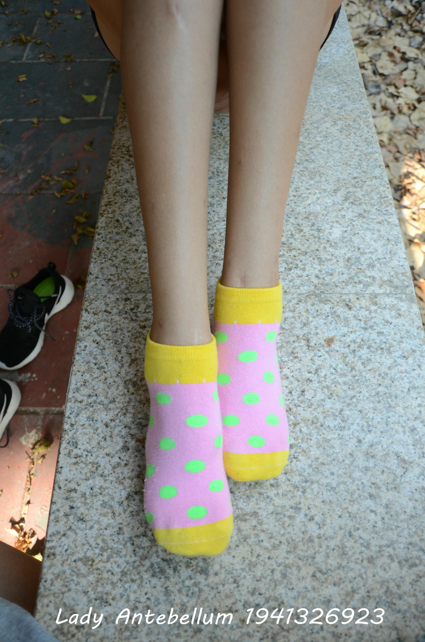 [战前女神] 恋足美腿棉袜女神级摄影套图 102 [90P-133MB]_第4集