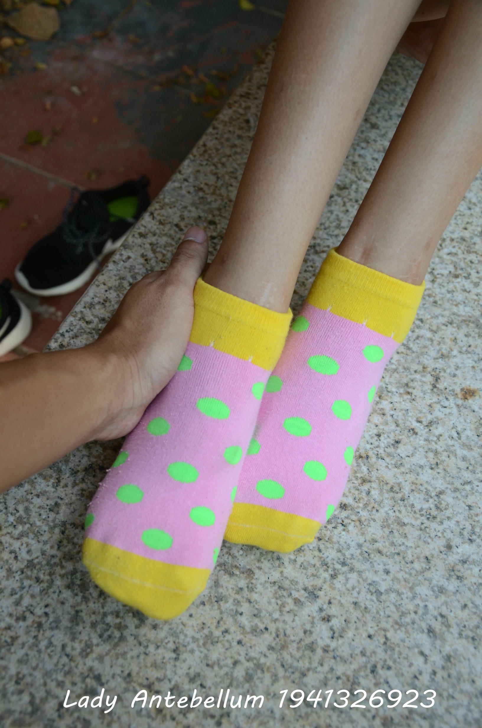 [战前女神] 恋足美腿棉袜女神级摄影套图 102 [90P-133MB]_第4集