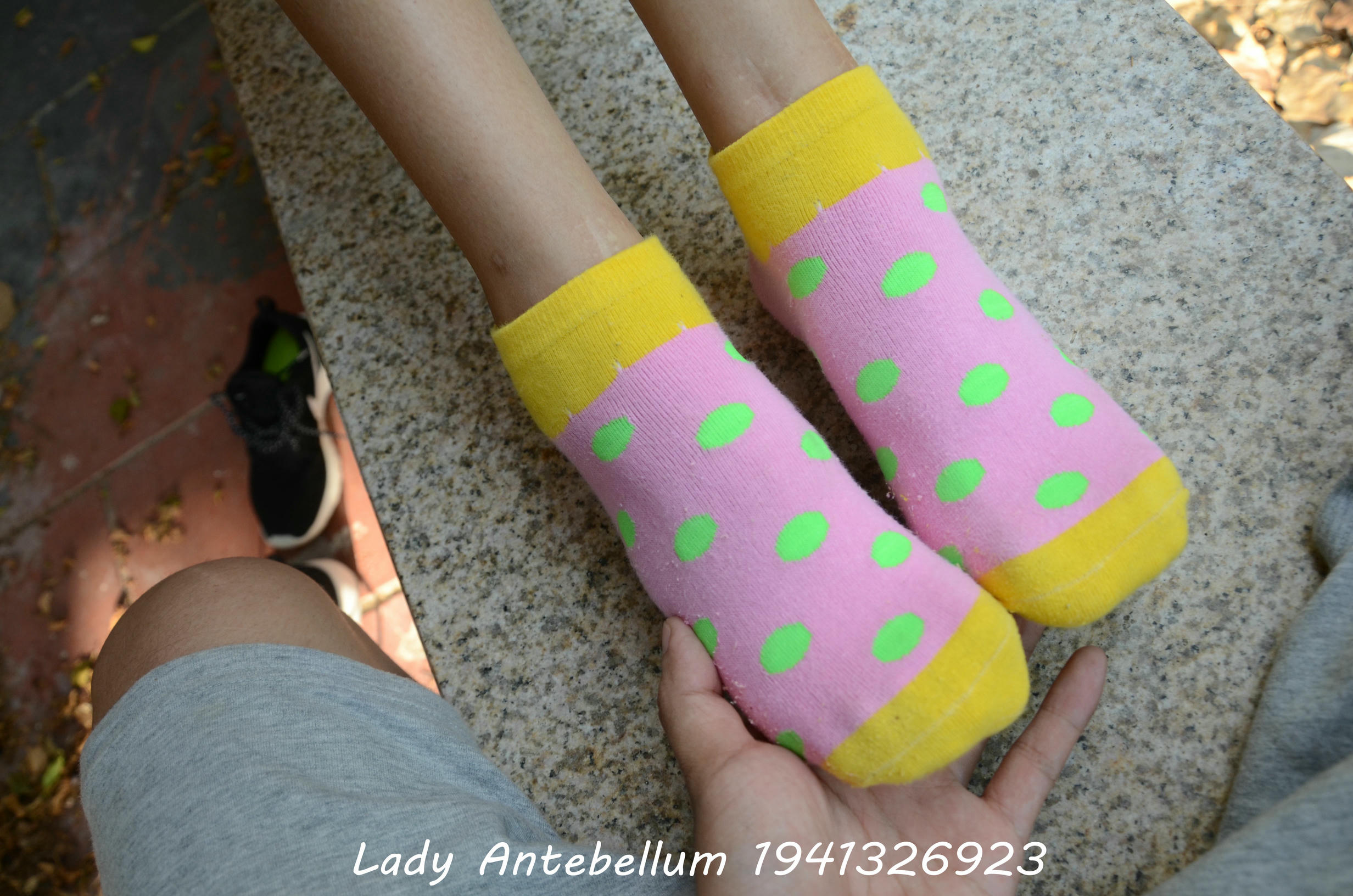 [战前女神] 恋足美腿棉袜女神级摄影套图 102 [90P-133MB]_第5集