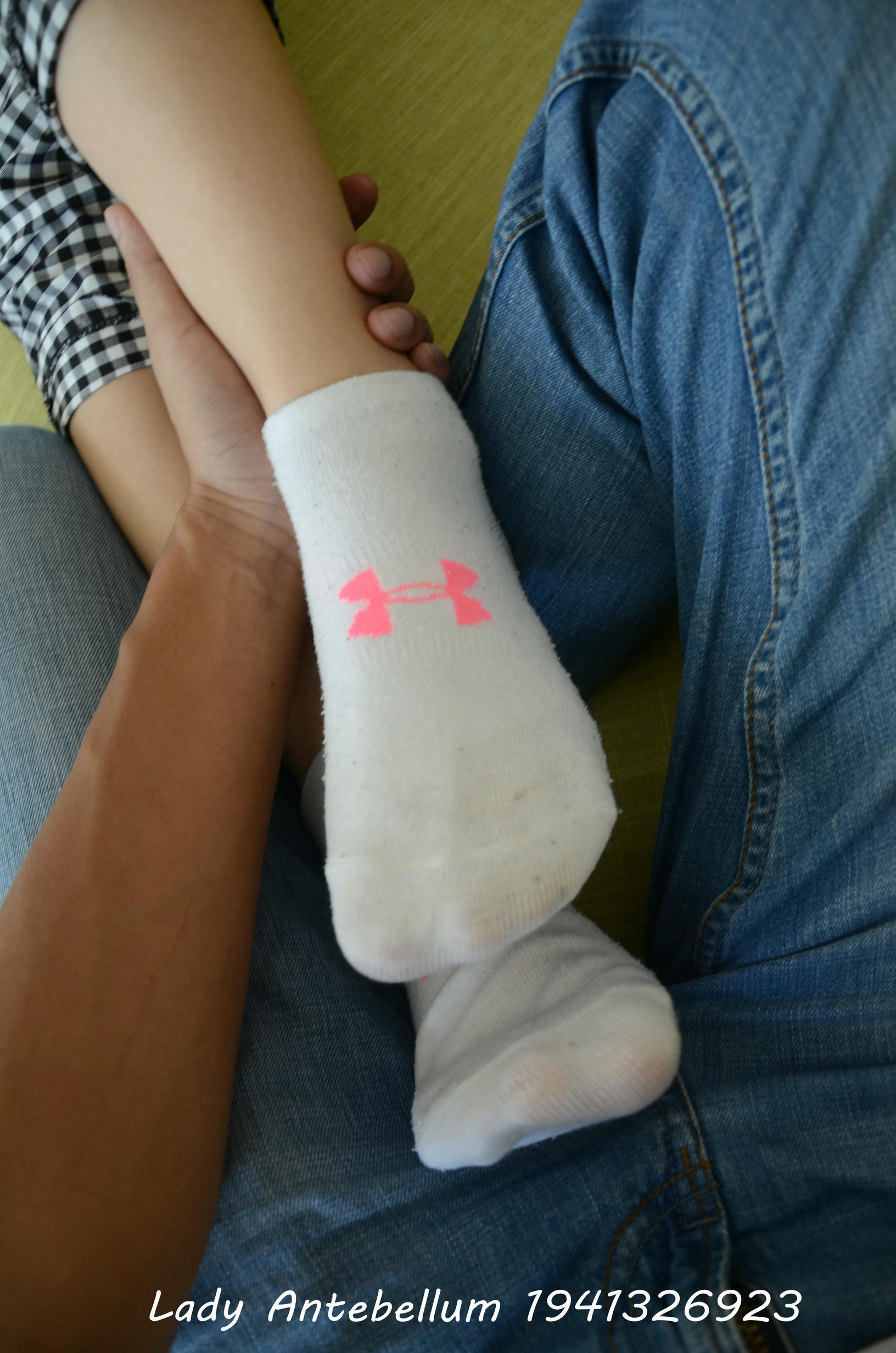 [战前女神] 恋足美腿棉袜女神级摄影套图 103 [105P+290M]_第3集