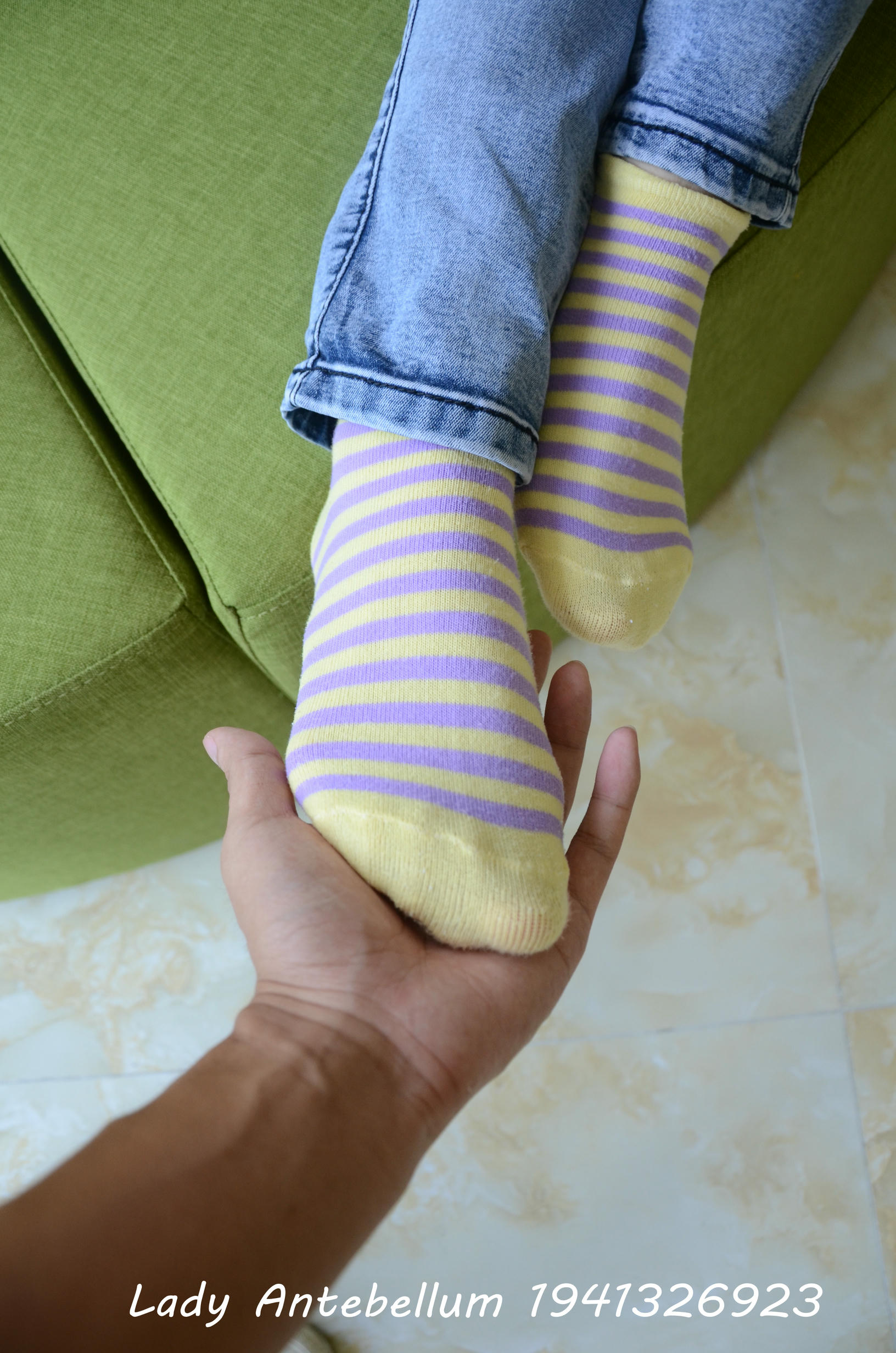 [战前女神] 恋足美腿棉袜女神级摄影套图 104 [97P+263M]_第4集