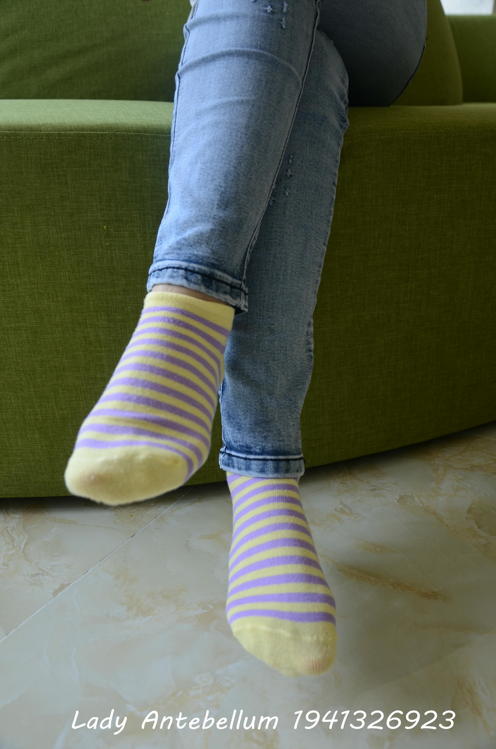 [战前女神] 恋足美腿棉袜女神级摄影套图 104 [97P+263M]_第4集