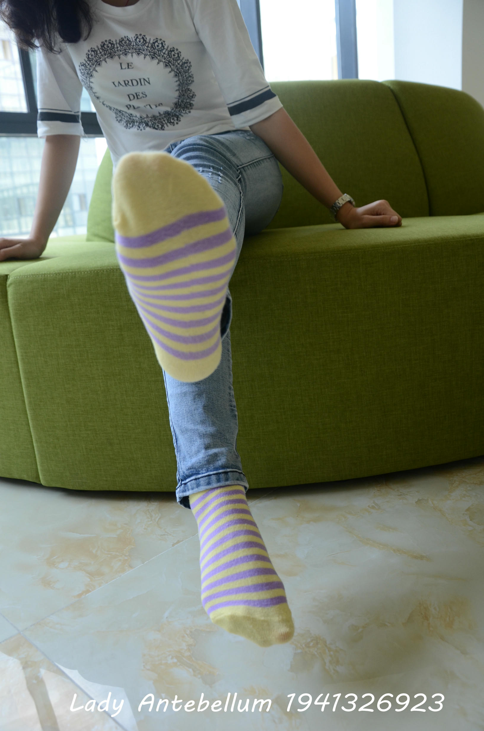 [战前女神] 恋足美腿棉袜女神级摄影套图 104 [97P+263M]_第5集