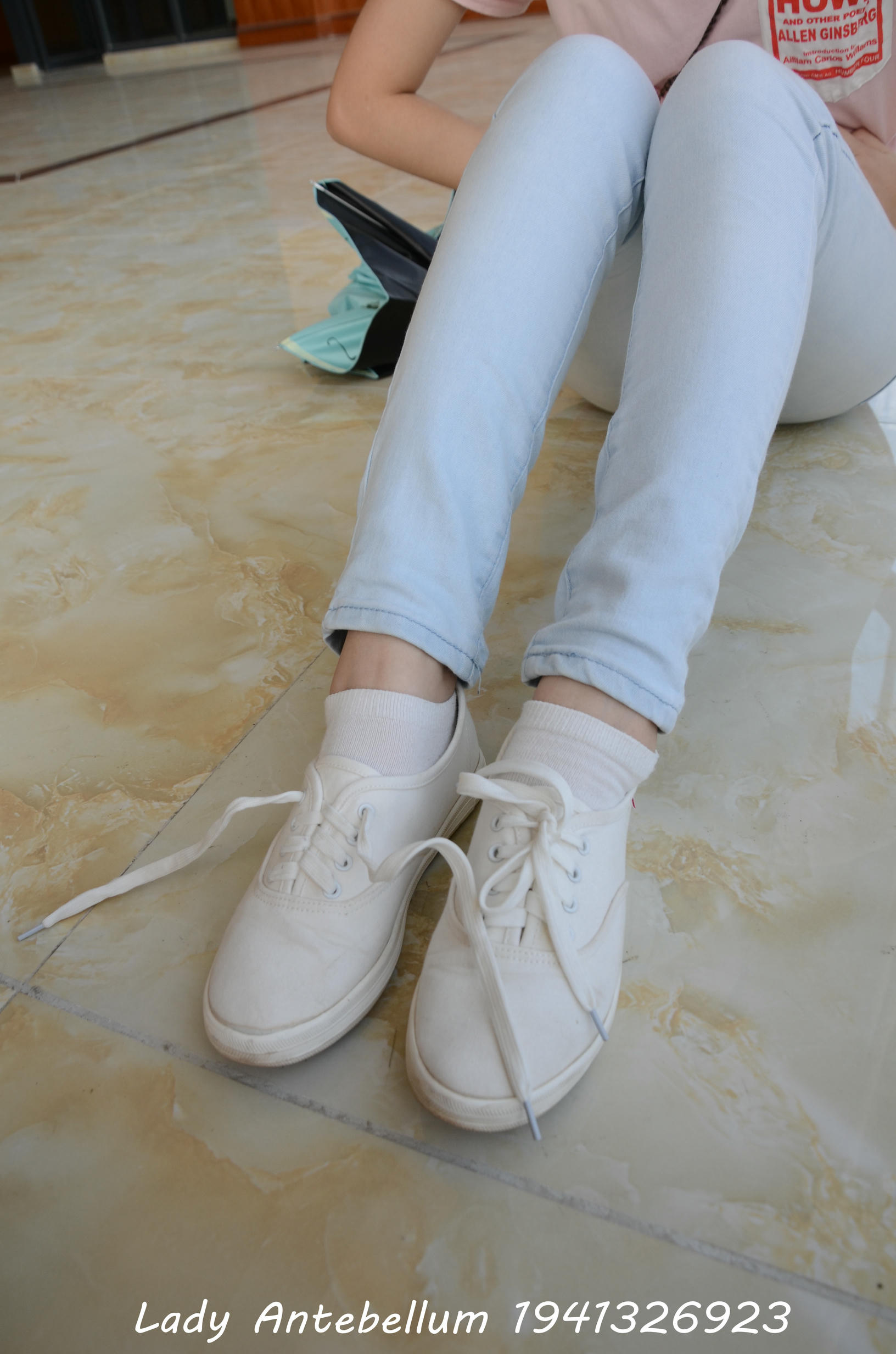 [战前女神] 恋足美腿棉袜女神级摄影套图 105 [98P+148M]_第2集