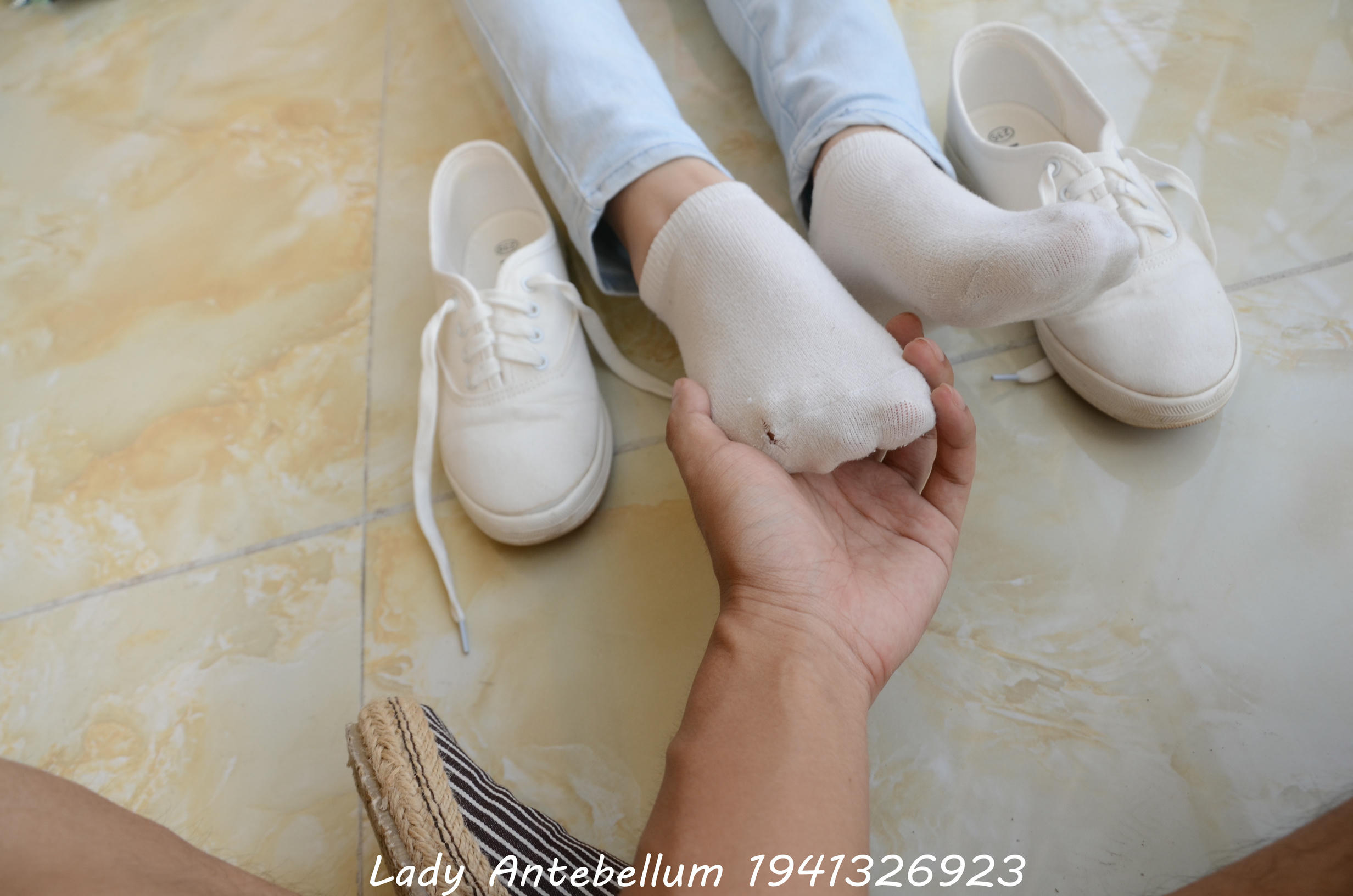 [战前女神] 恋足美腿棉袜女神级摄影套图 105 [98P+148M]_第4集