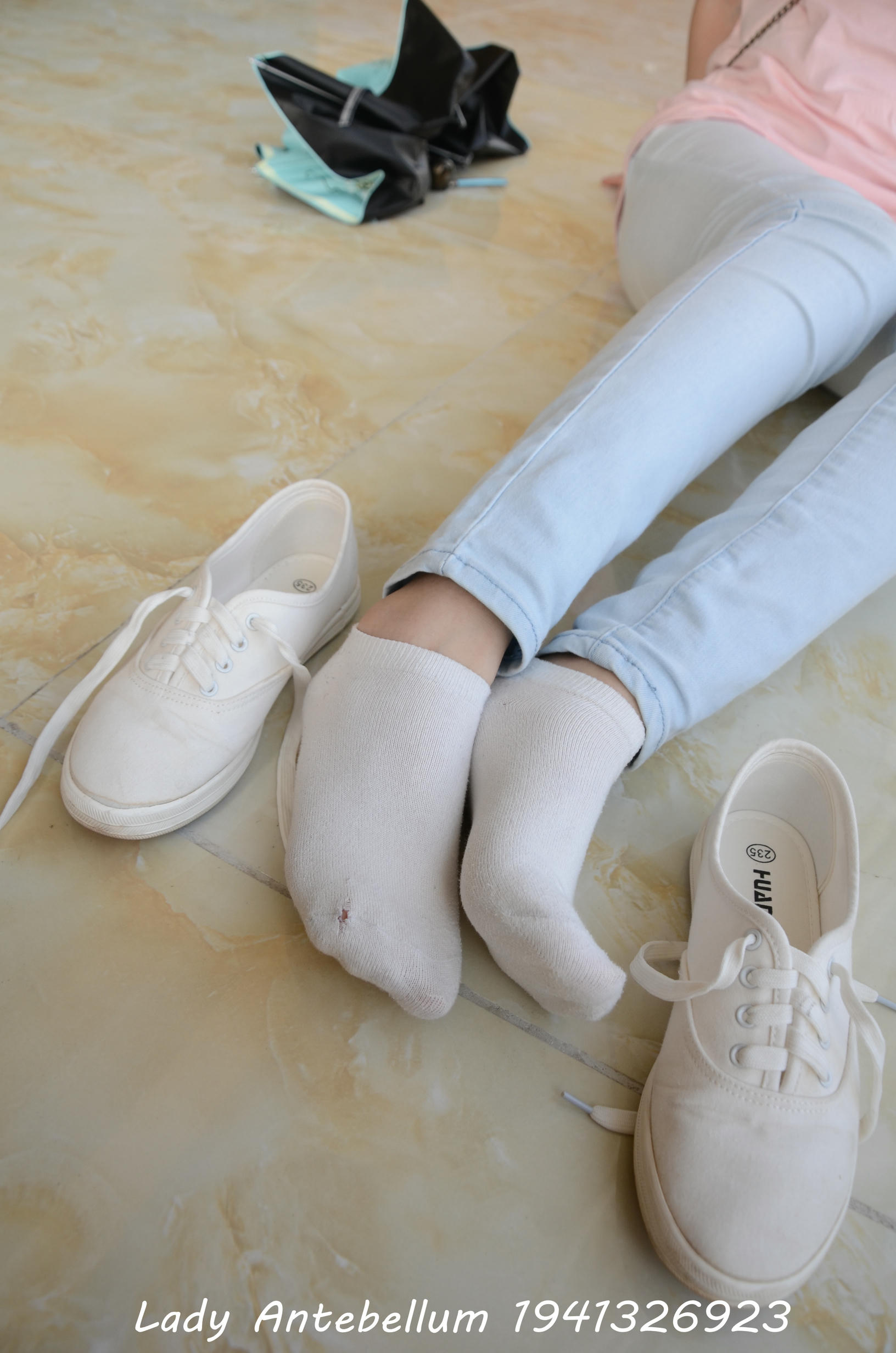 [战前女神] 恋足美腿棉袜女神级摄影套图 105 [98P+148M]_第4集