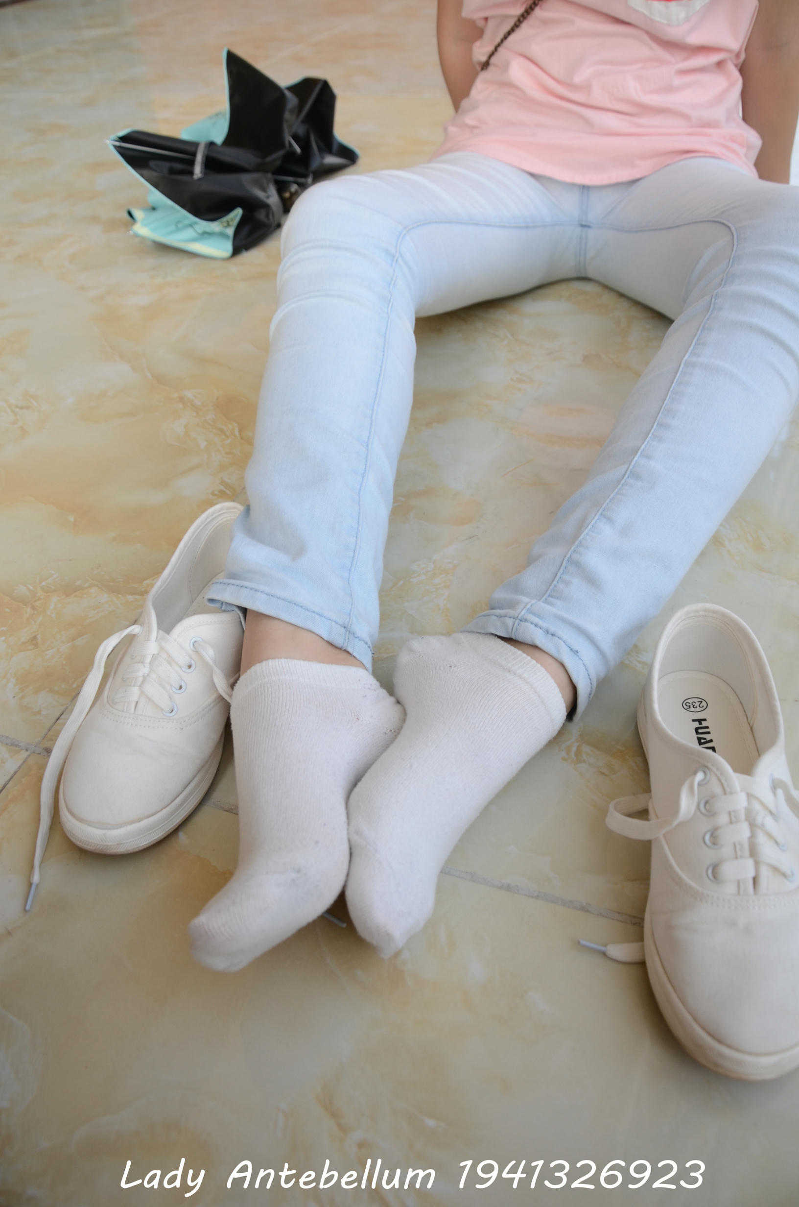 [战前女神] 恋足美腿棉袜女神级摄影套图 105 [98P+148M]_第4集