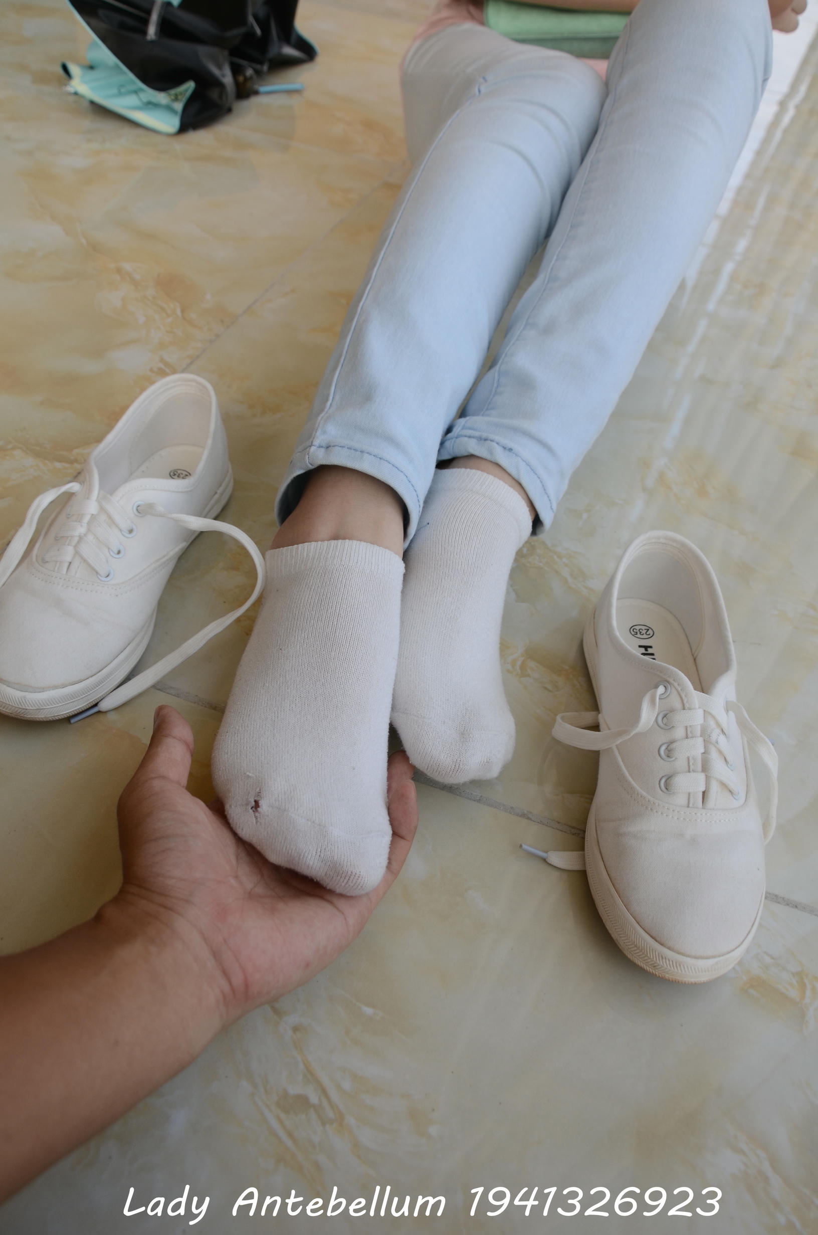 [战前女神] 恋足美腿棉袜女神级摄影套图 105 [98P+148M]_第4集