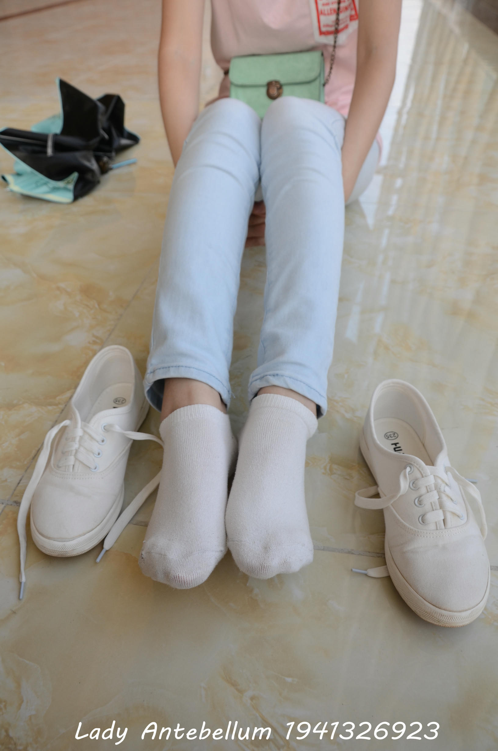 [战前女神] 恋足美腿棉袜女神级摄影套图 105 [98P+148M]_第5集