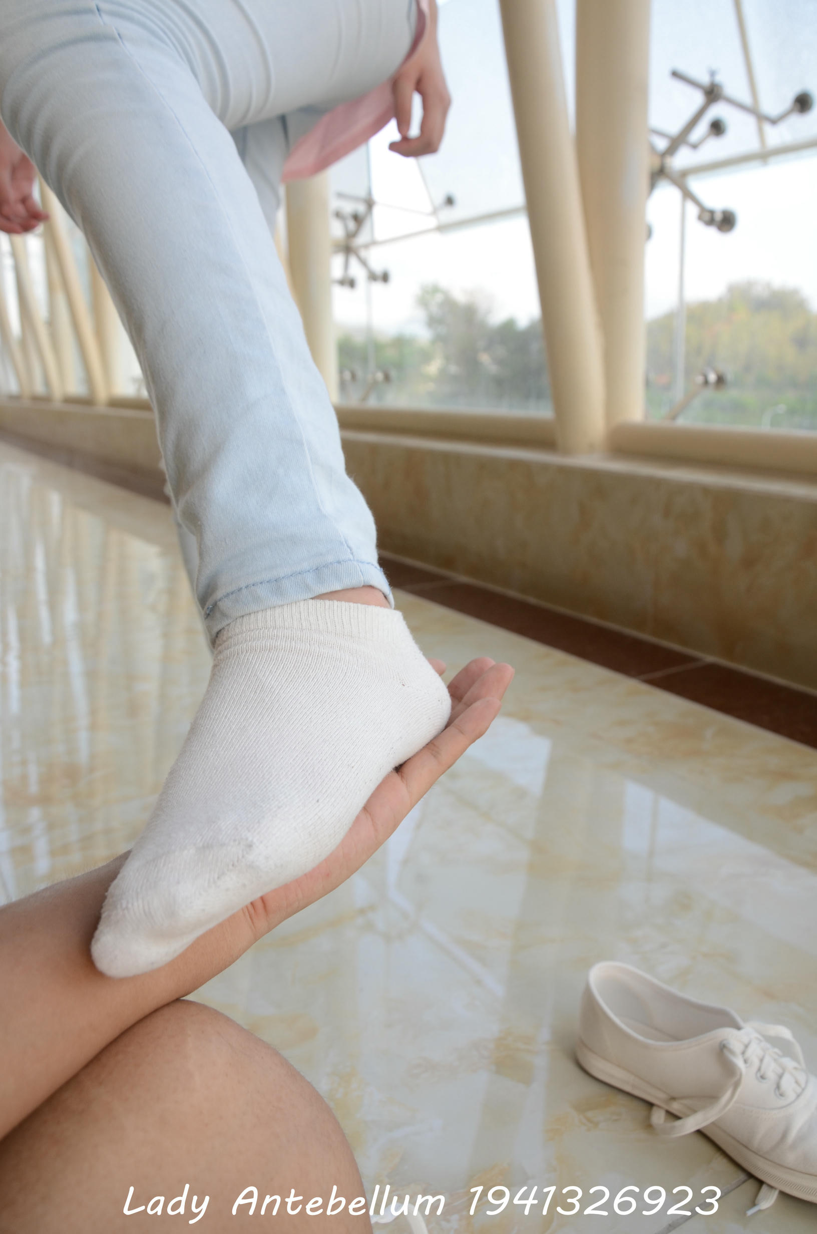 [战前女神] 恋足美腿棉袜女神级摄影套图 105 [98P+148M]_第5集