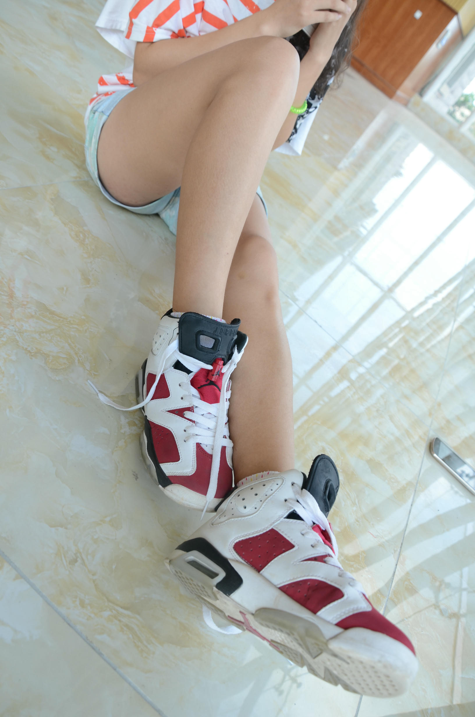 [战前女神] 恋足美腿棉袜女神级摄影套图 106 [189P+347M]_第6集